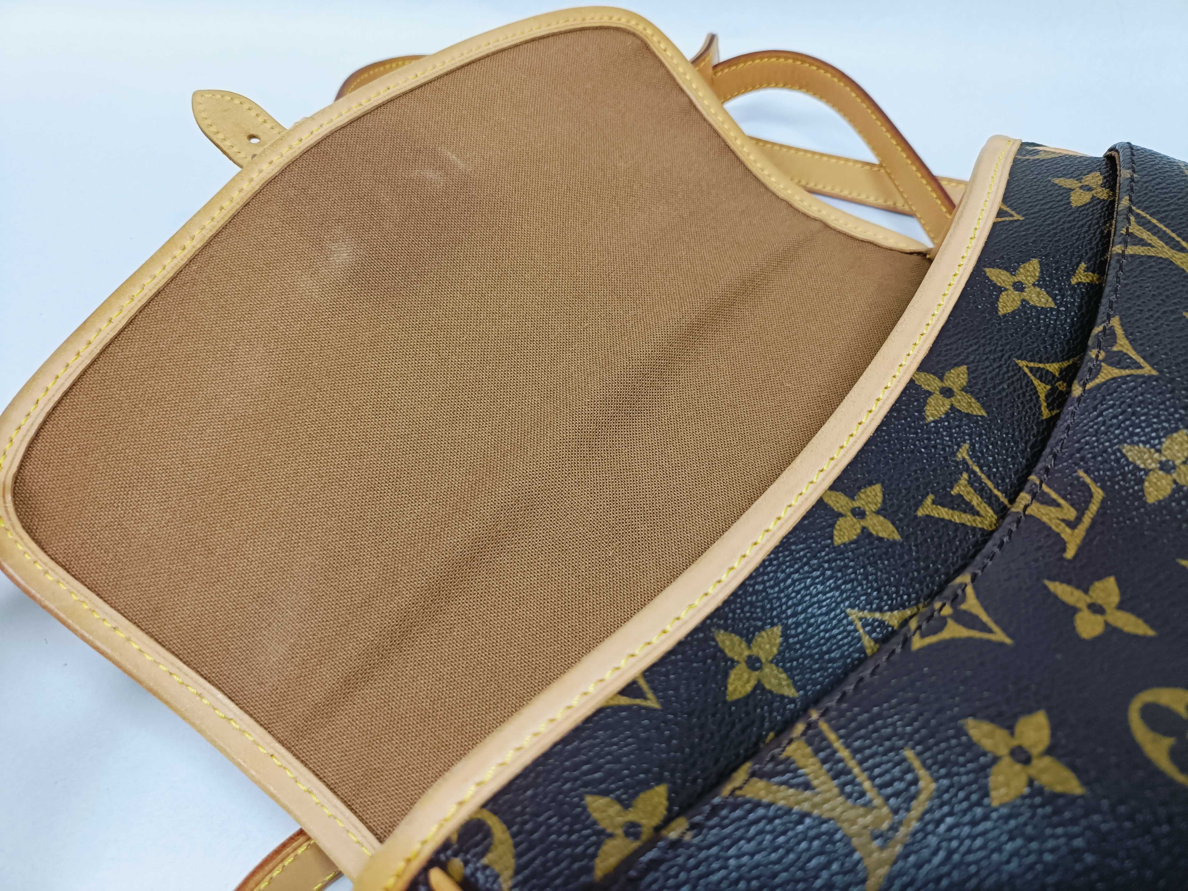Monogram M42250 Sologne Shoulder Bag — view 9