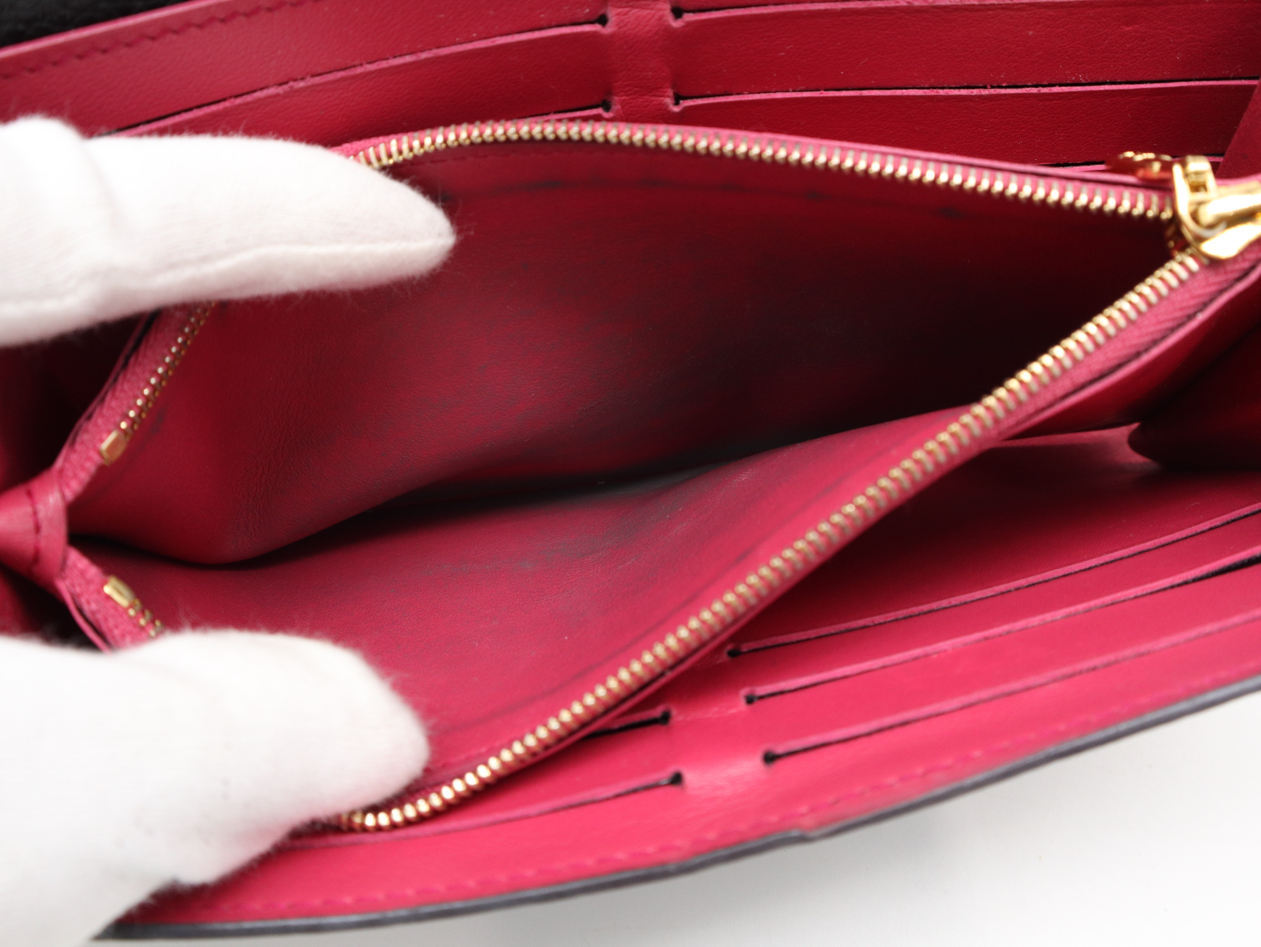 M61248 Taurillon Leather Portefeuille Capucines Noir Wallet with Box and Dust Bag — view 11