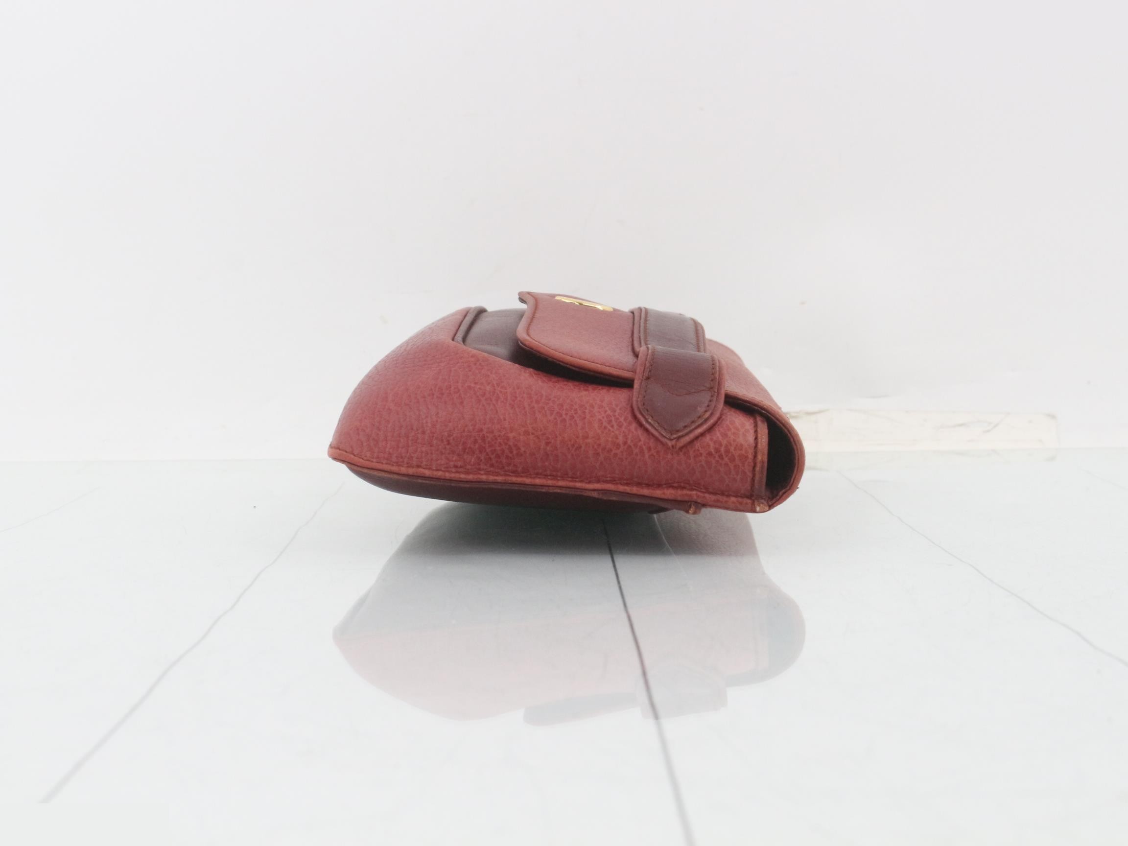 clutch bag — view 3