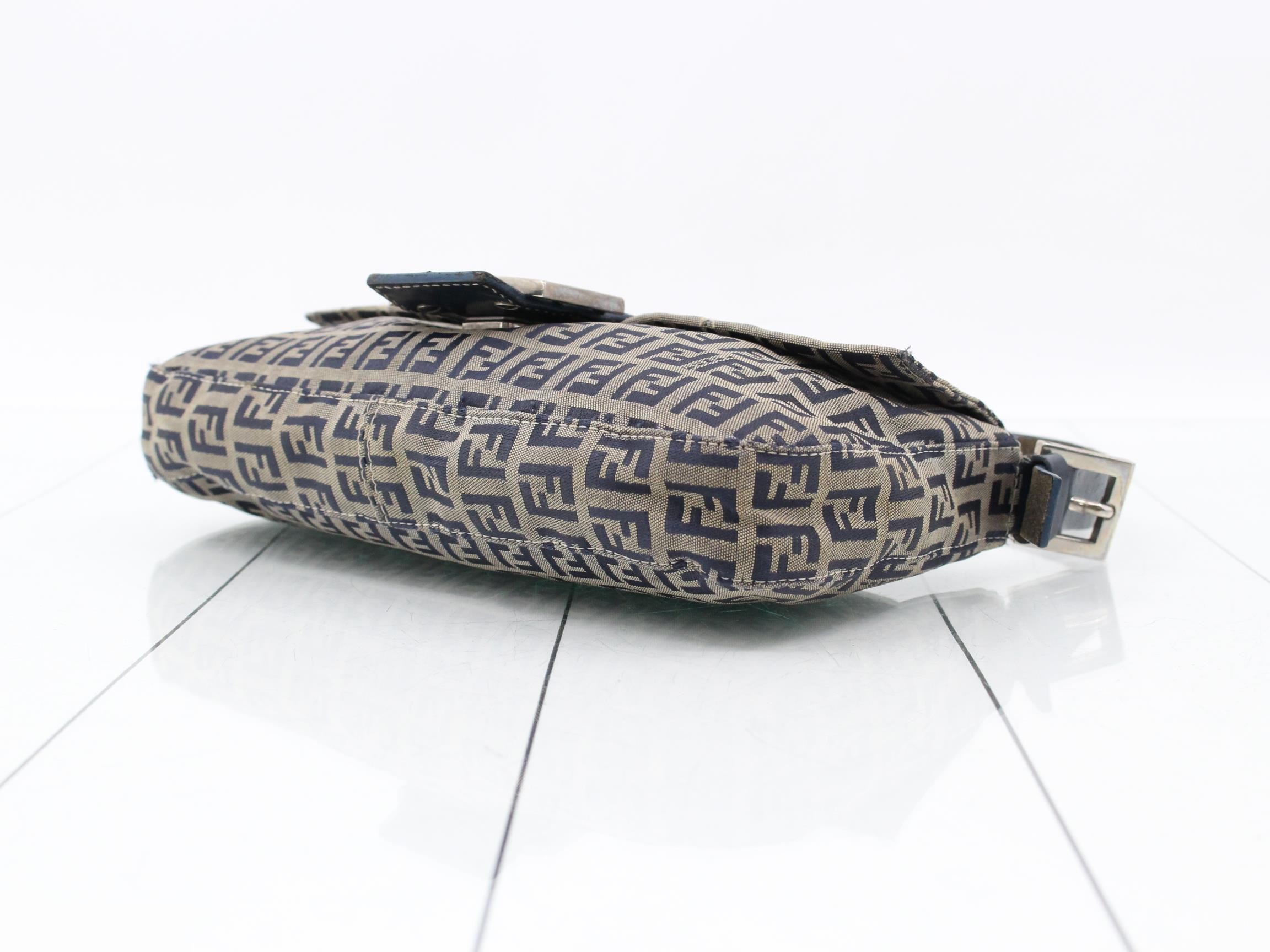 Zucchino Mamma Bucket Shoulder Bag — view 6