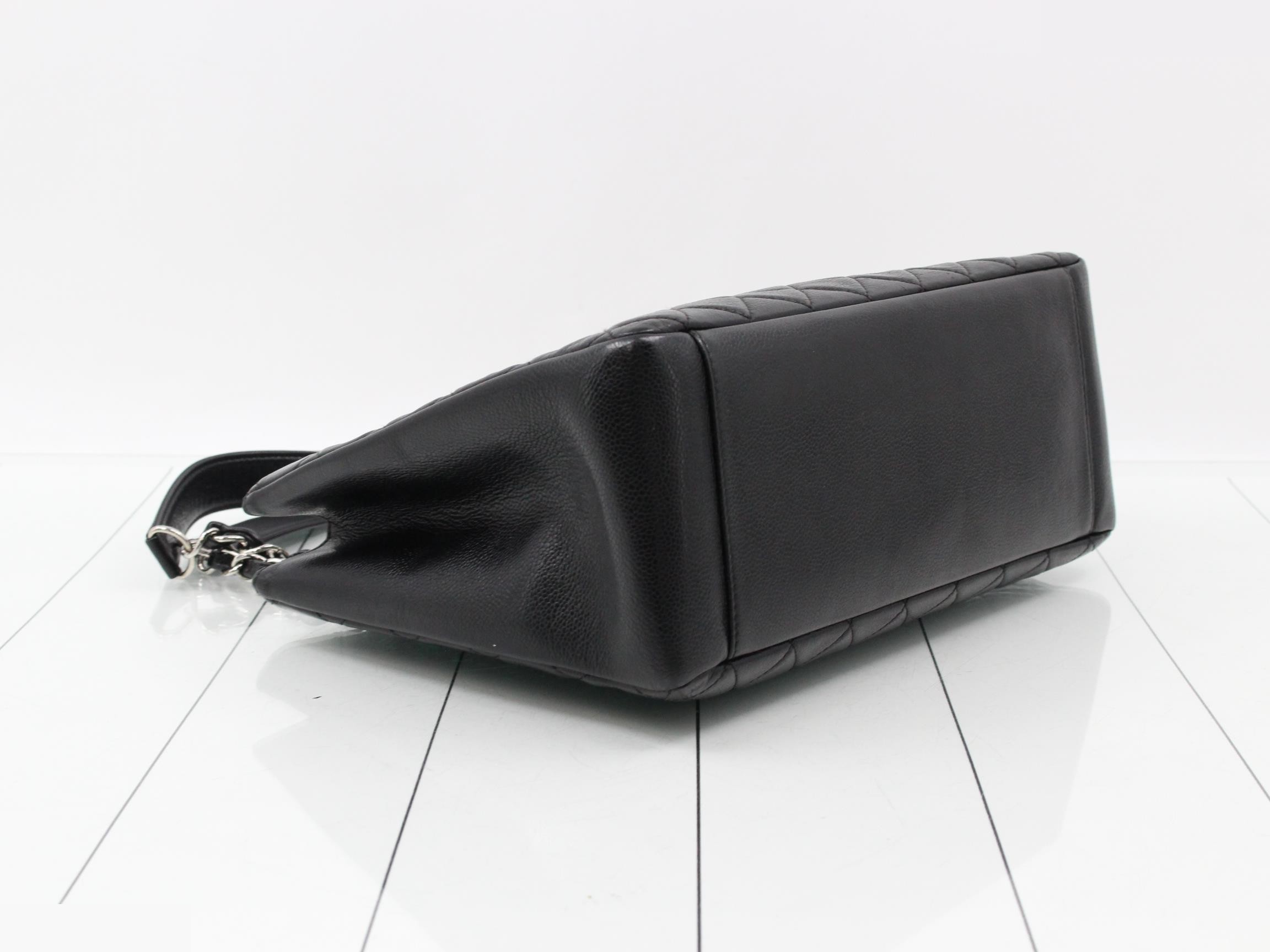 Caviar skin chain handbag — view 5