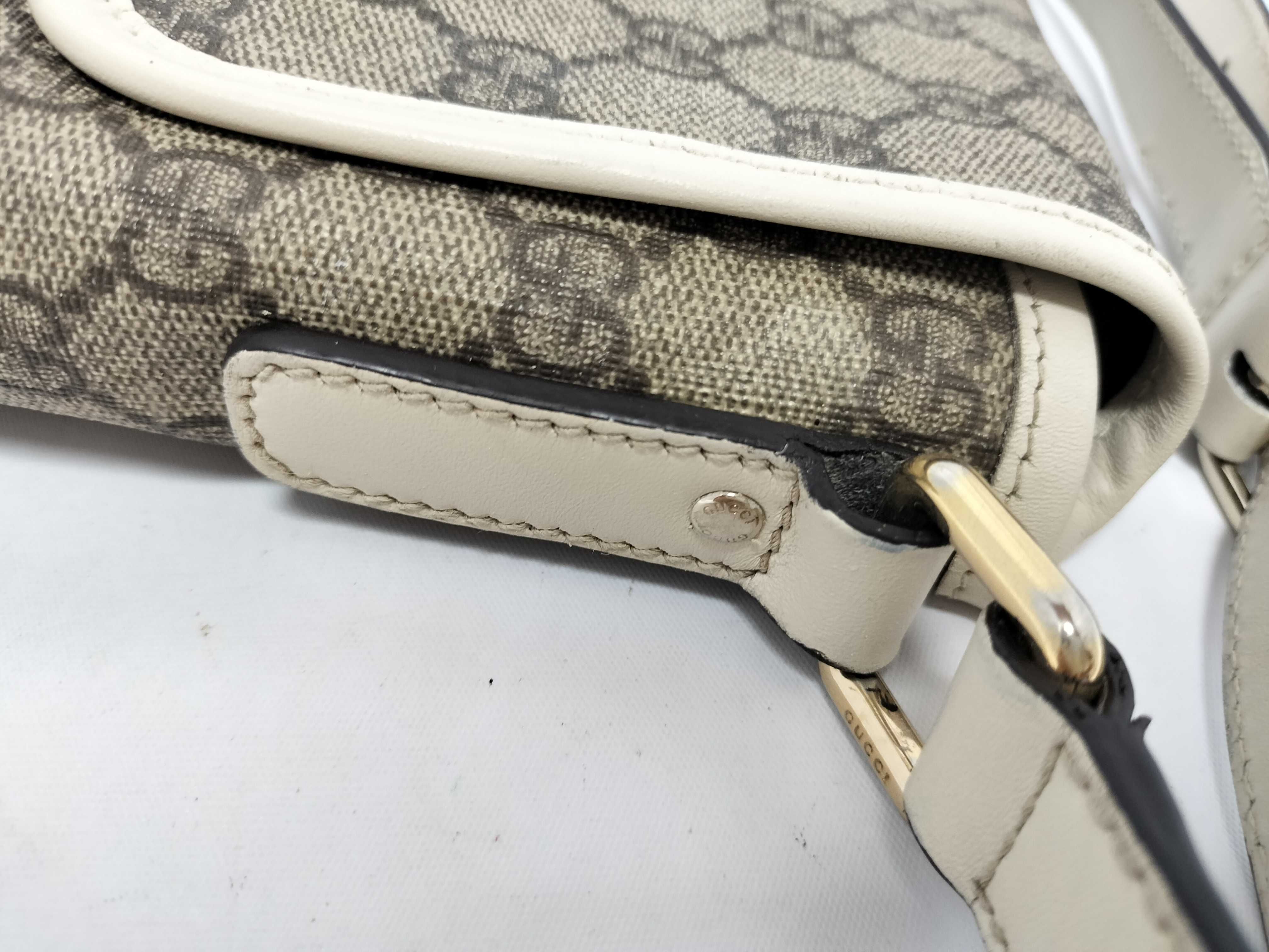 GG Supreme Messenger Bag Shoulder Bag — view 6