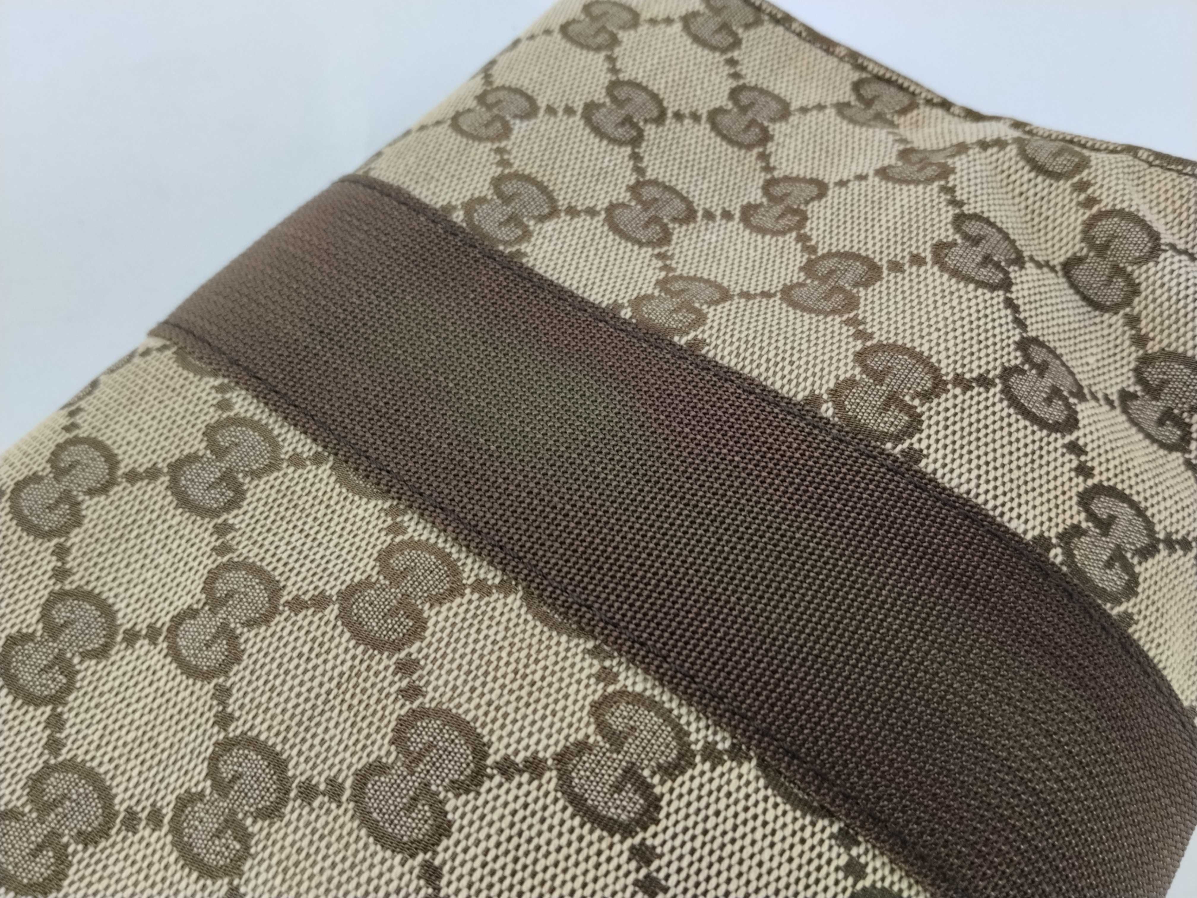 GG Canvas Gucci GG Canvas Second Bag Pouch — view 9