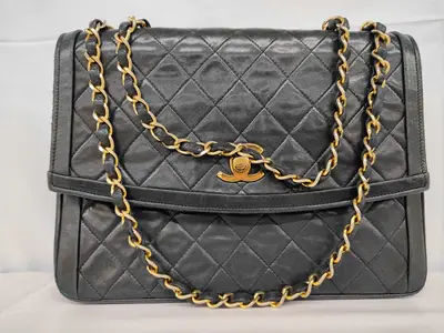 Matelassé Lambskin Single Flap Single Chain Bag Diana Flap Black Gold Hardware Shoulder Bag