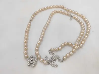 belt, Chanel 04A, Coco Mark, faux pearl, box included.