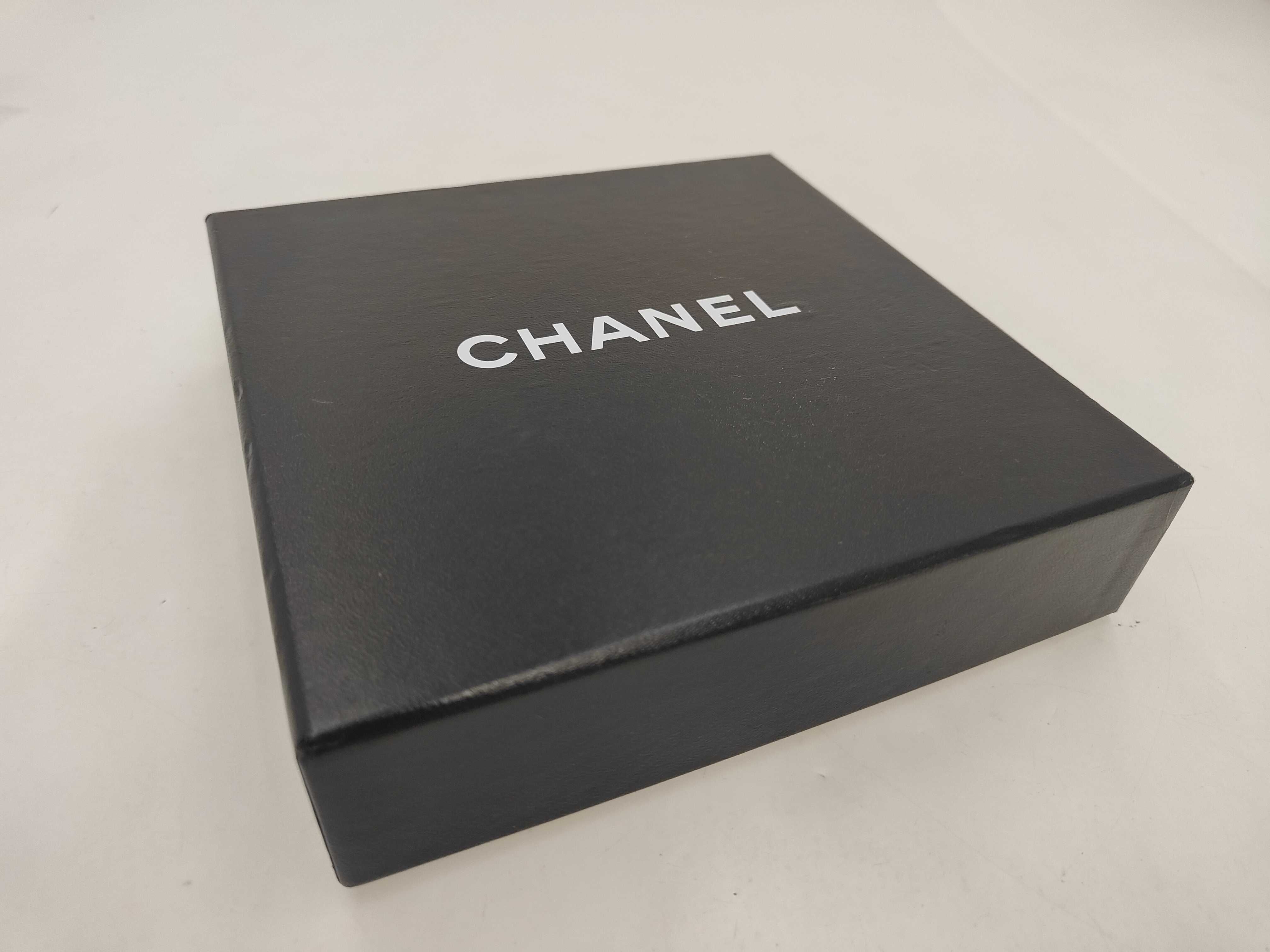 belt, Chanel 04A, Coco Mark, faux pearl, box included. — view 8