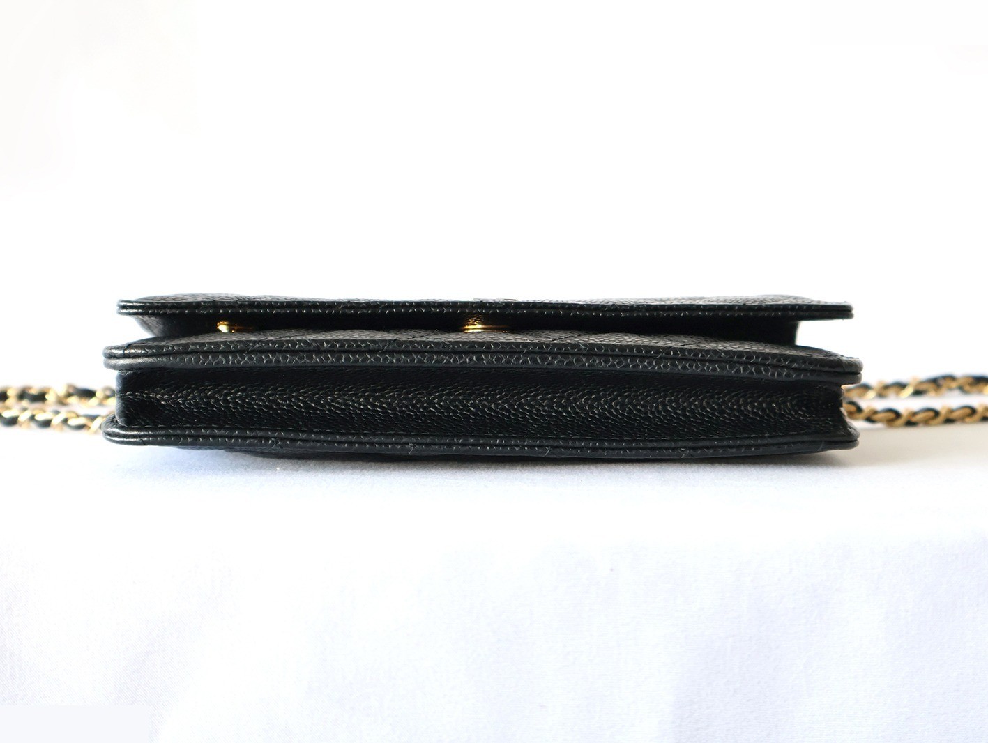 Caviar leather matelassé chain wallet shoulder bag, black — view 5
