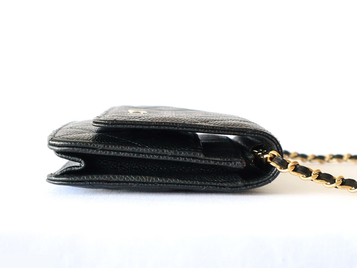 Caviar leather matelassé chain wallet shoulder bag, black — view 6