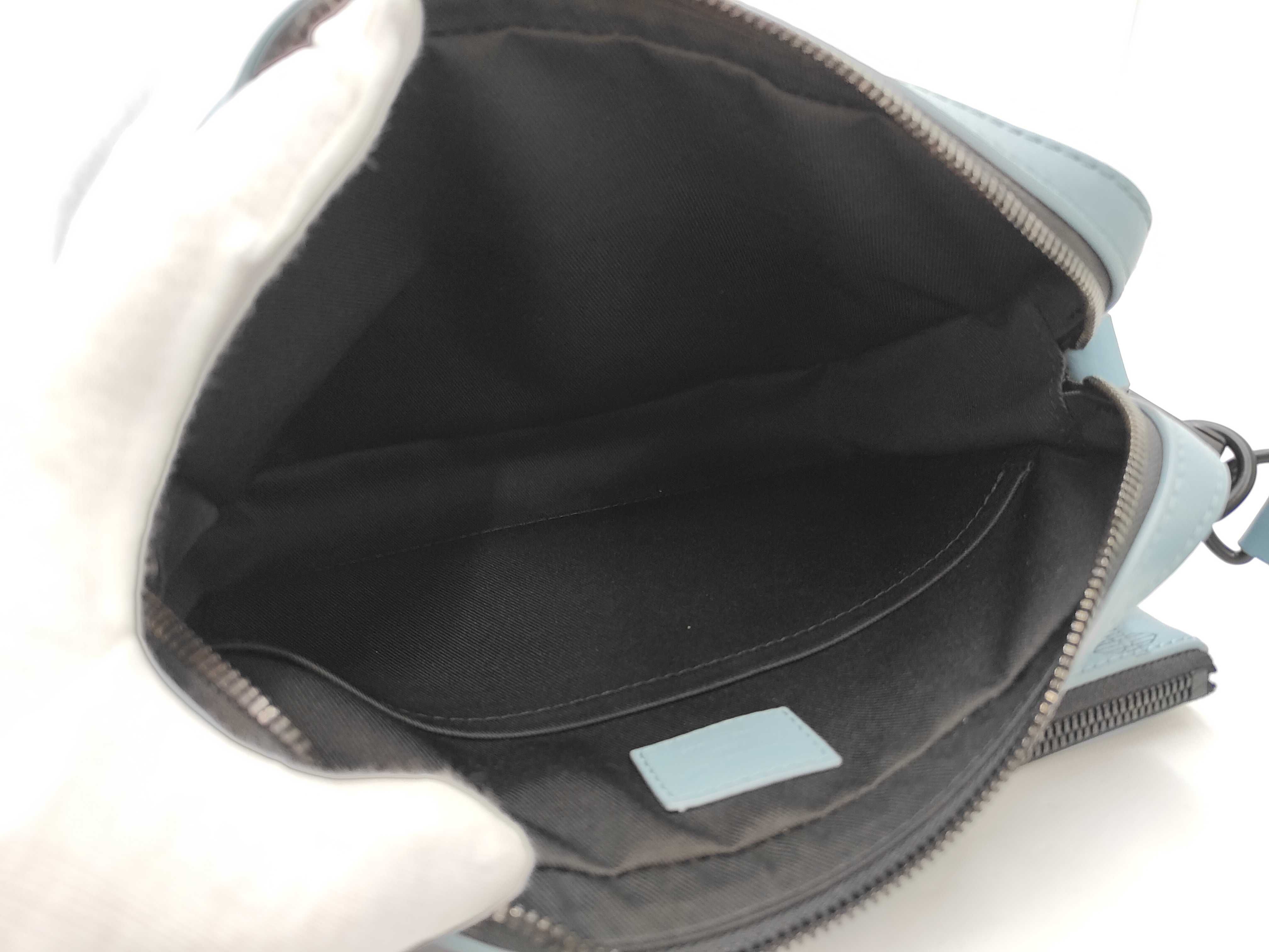 Trio Messenger ICM14781 Monogram Shadow RFID Shoulder Bag — view 10