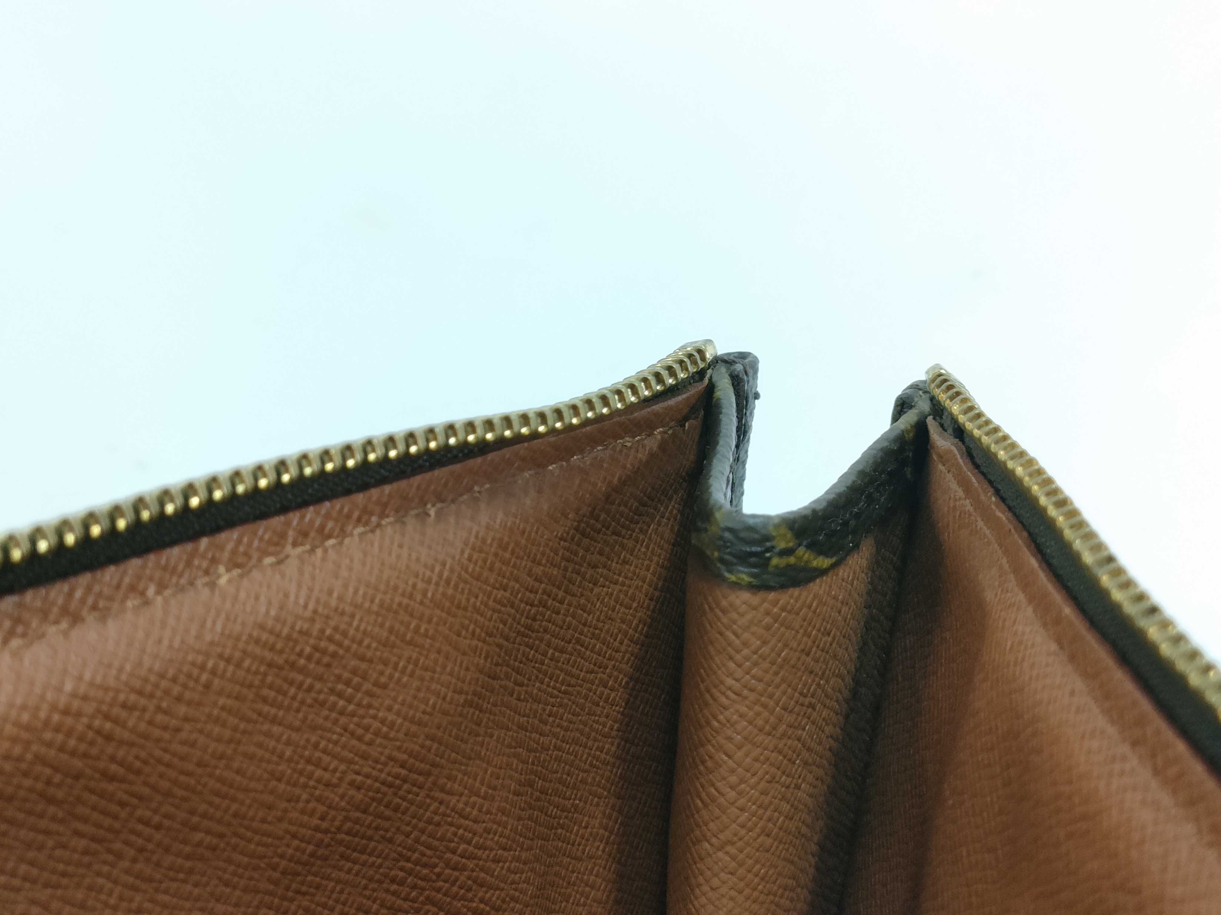 Monogram Louis Vuitton Monogram Pochette Document TH1927 Clutch Bag — view 12
