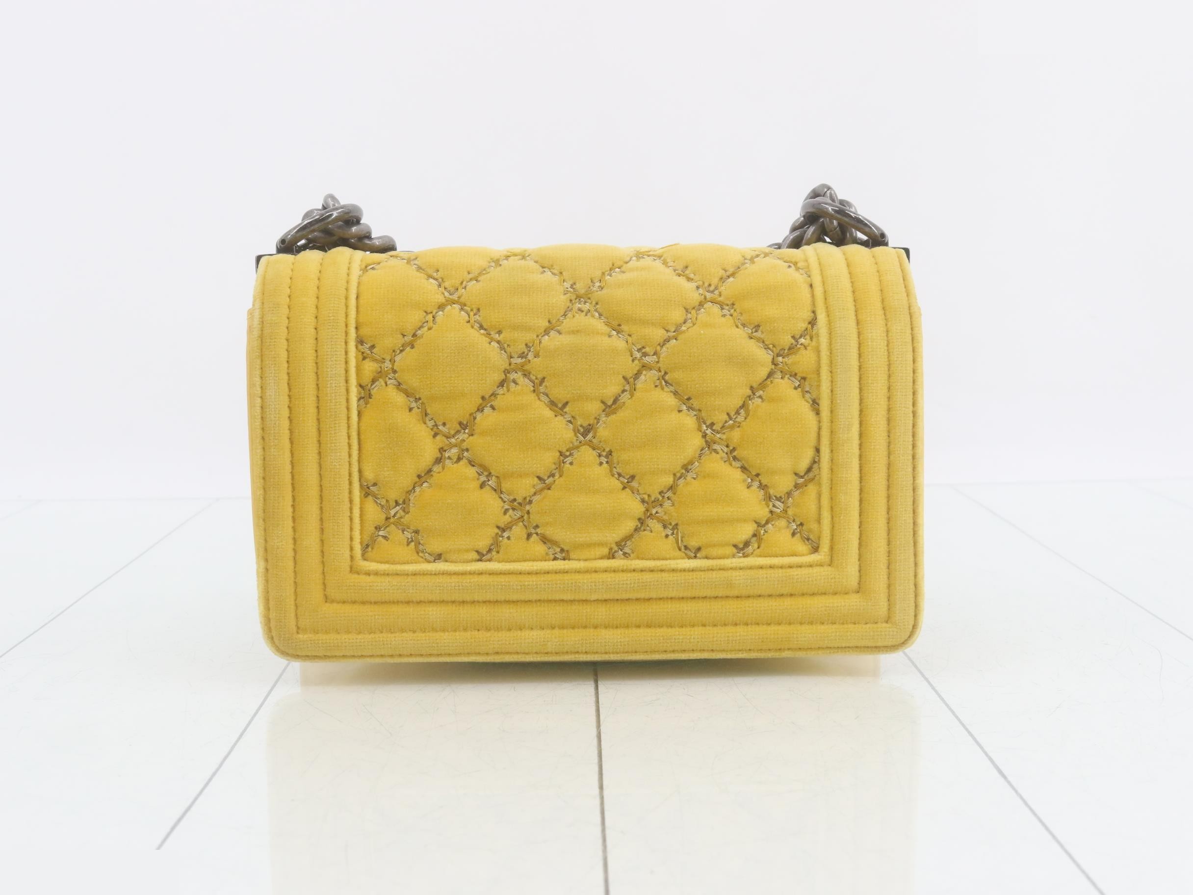 Boy Chanel Chain Shoulder Bag — view 2