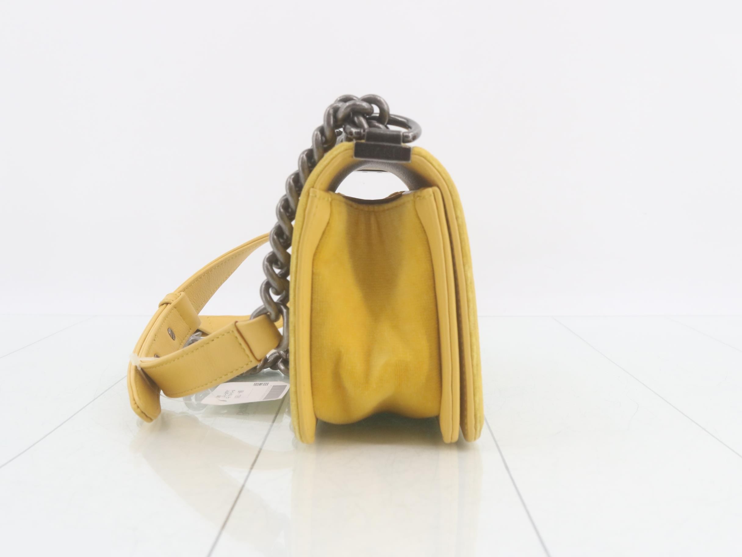 Boy Chanel Chain Shoulder Bag — view 4