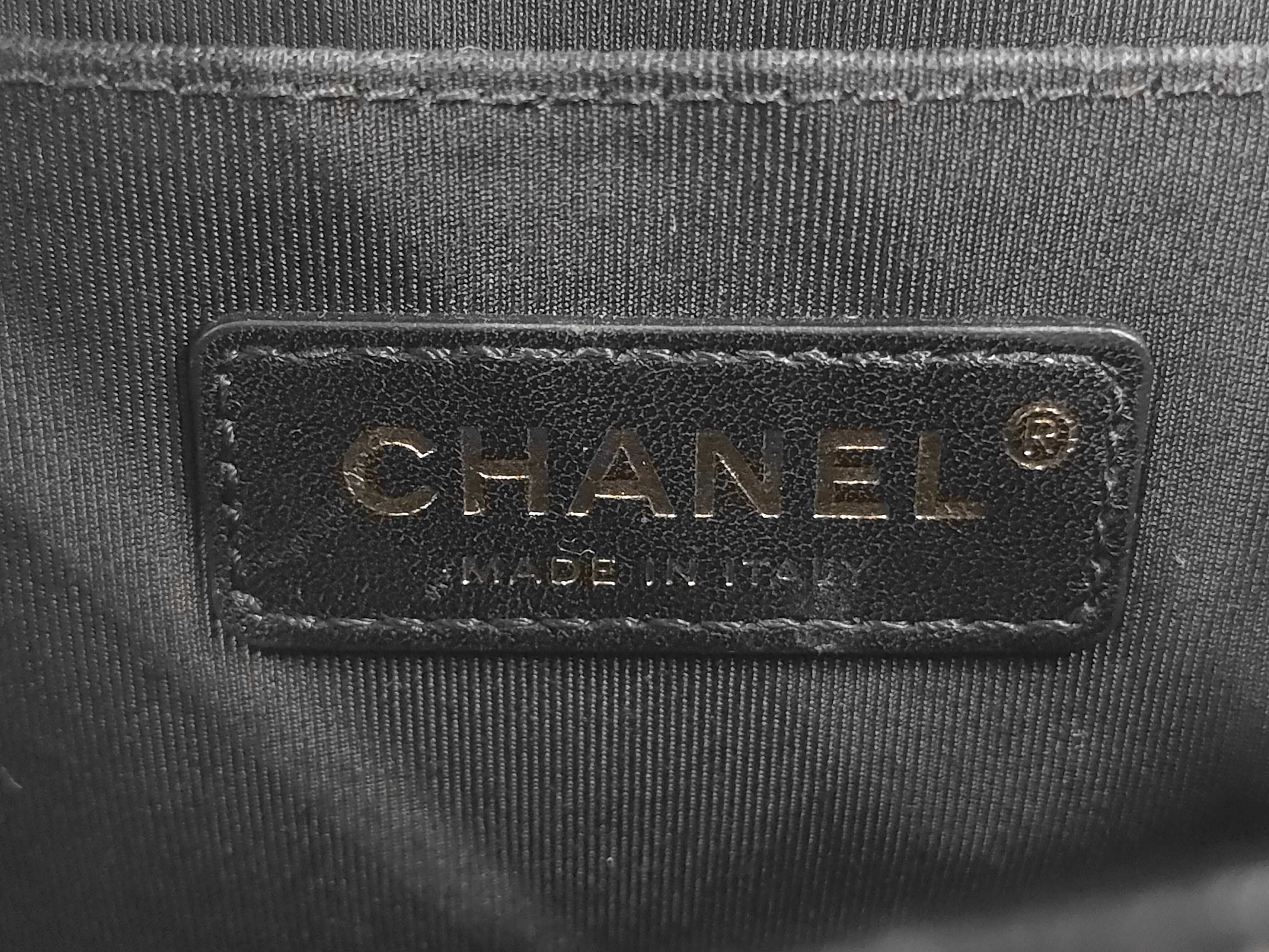 Chevron V-Stitch Boy Chanel Shoulder Bag — view 10