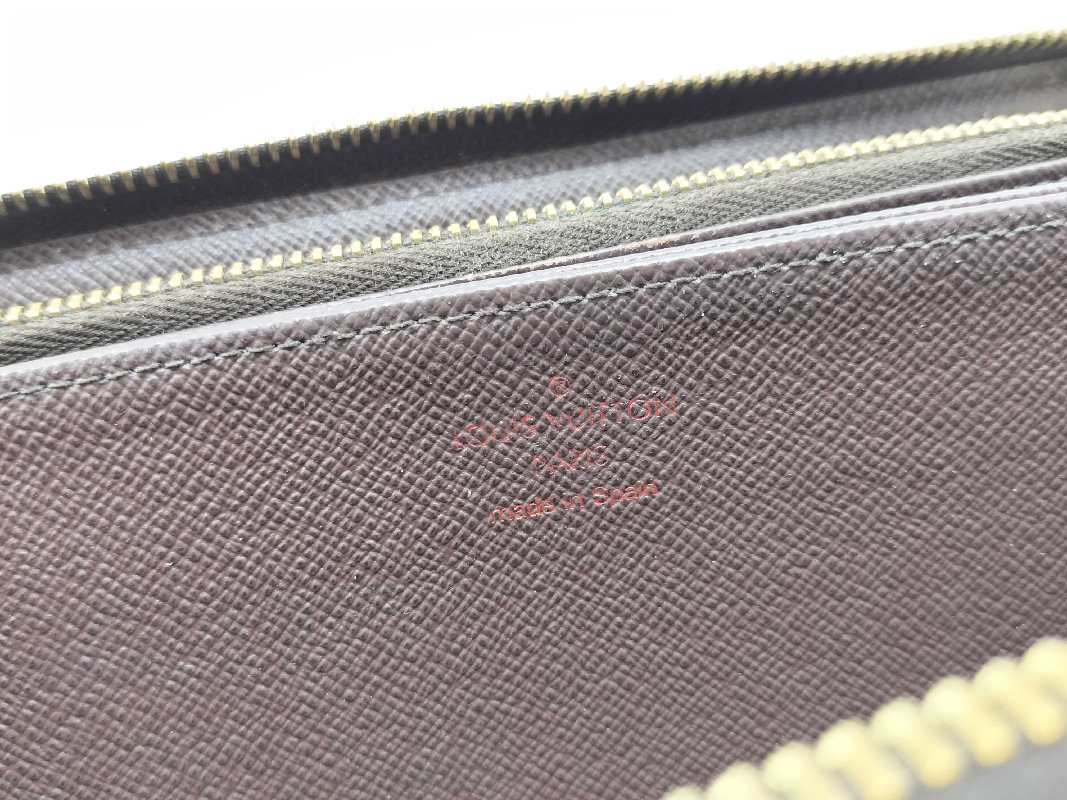 Damier Zippy Wallet N60015 — view 15