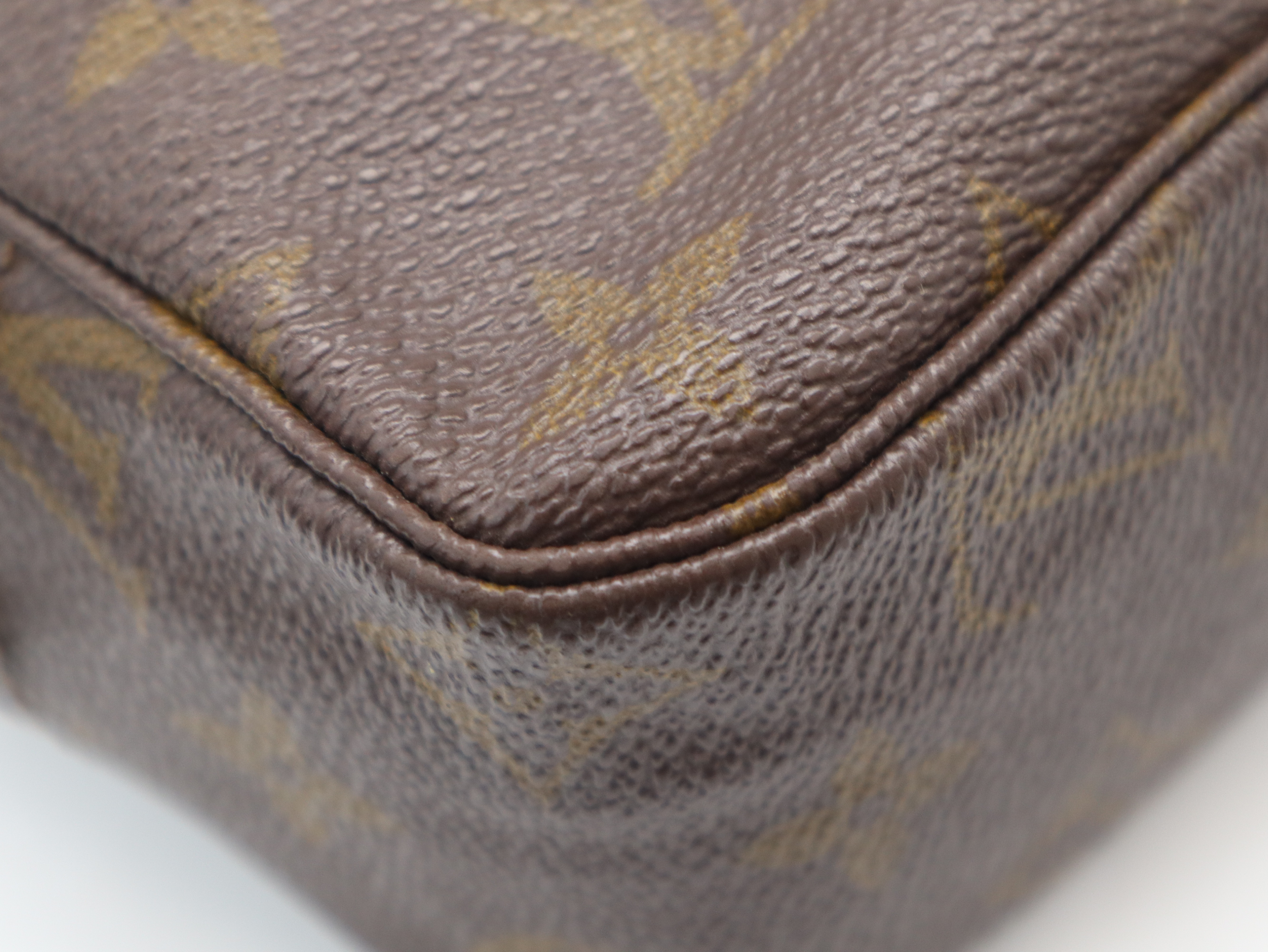 M47524 Monogram Trousse Toilette 23 Second Bag — view 8