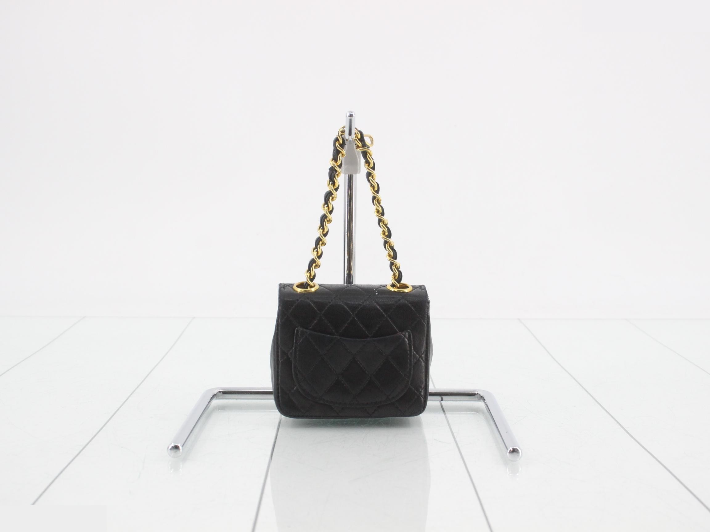 Mini Matelassé waist pouch with chain belt — view 2