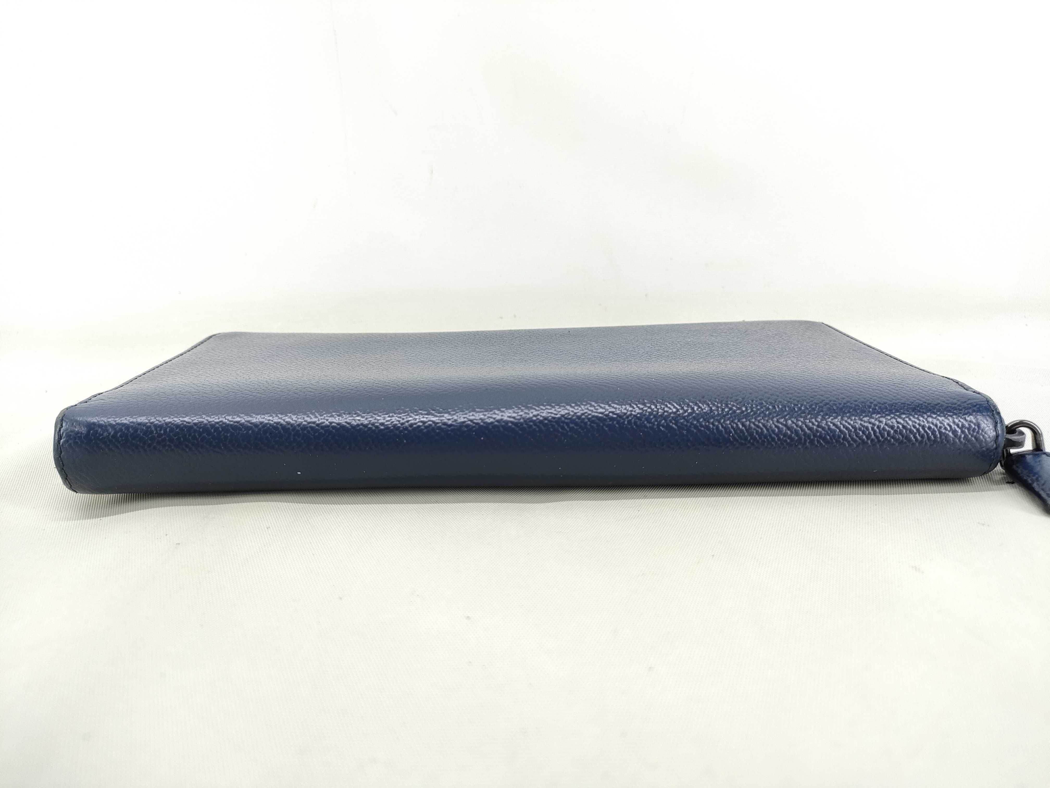 logo plate long wallet leather navy wallet — view 4