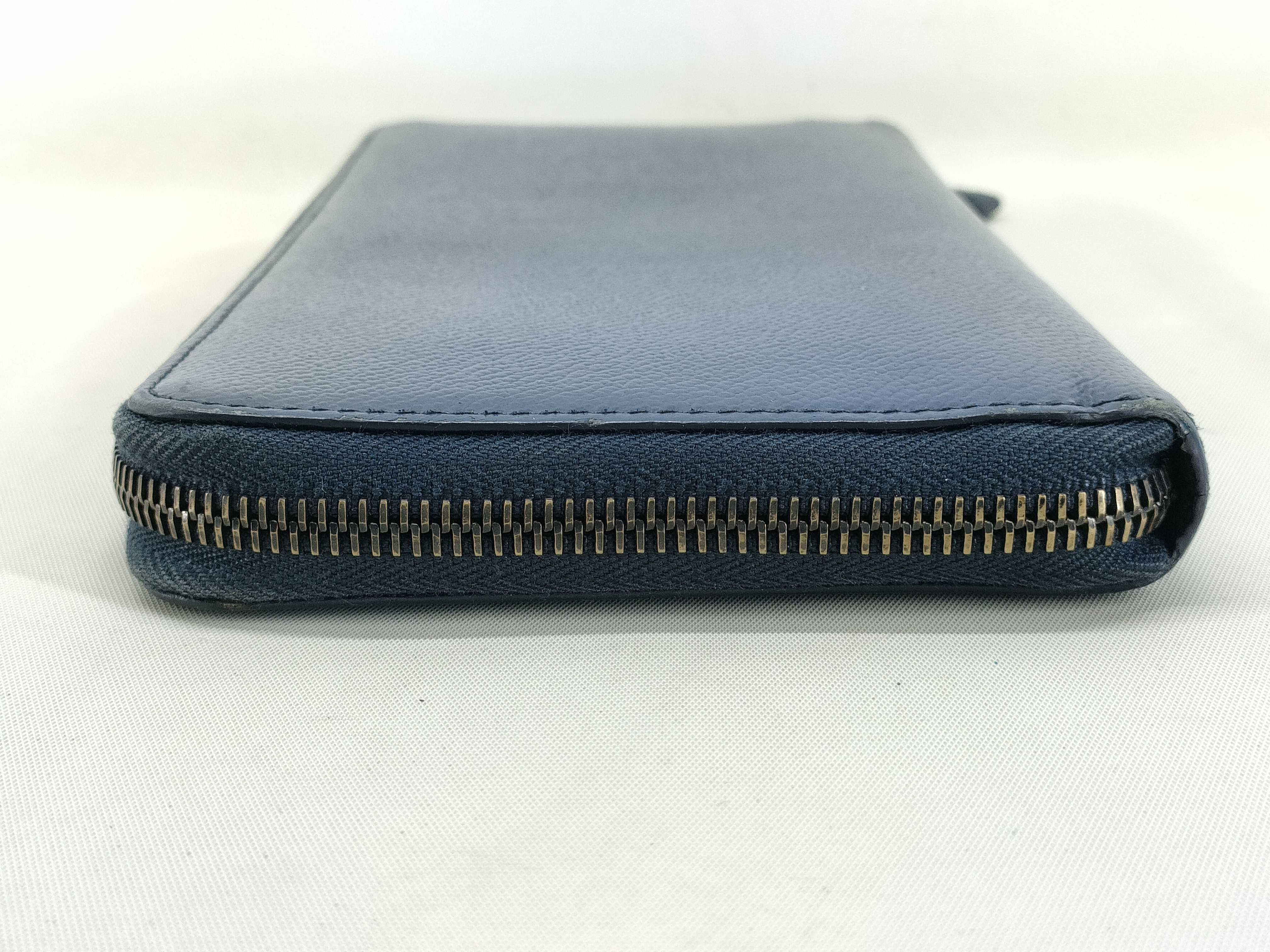 logo plate long wallet leather navy wallet — view 5