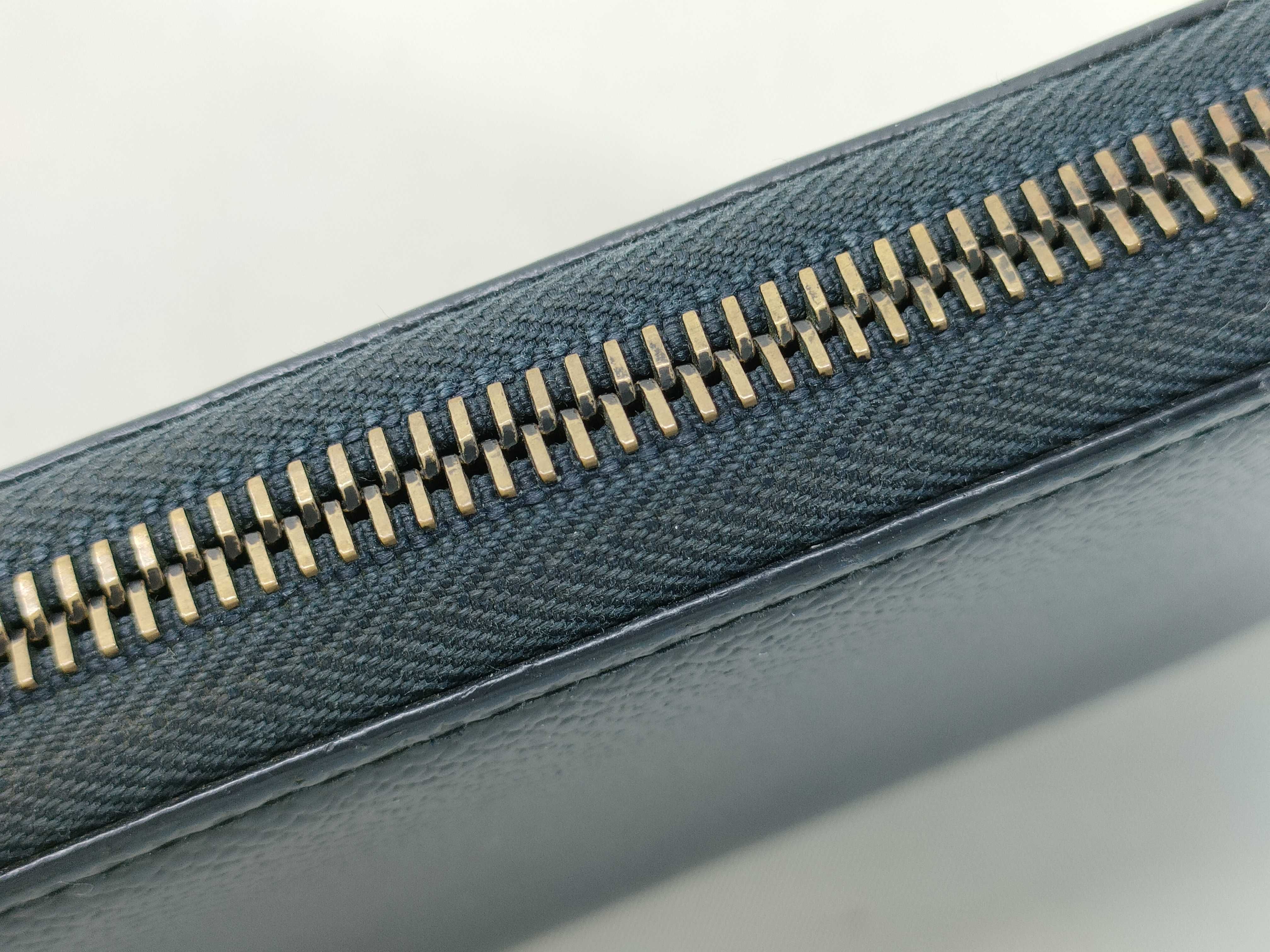 logo plate long wallet leather navy wallet — view 7