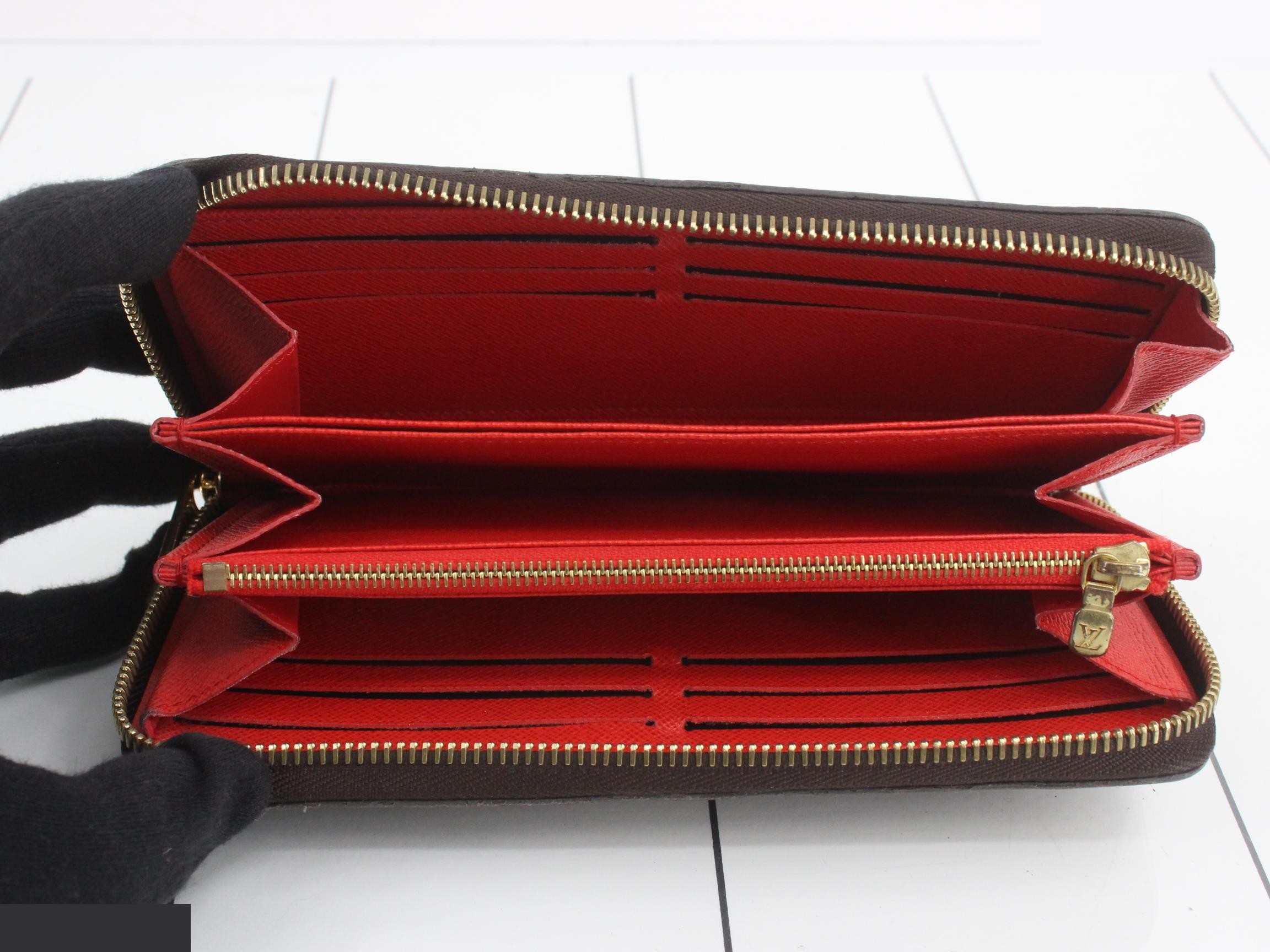 zippy wallet — view 4