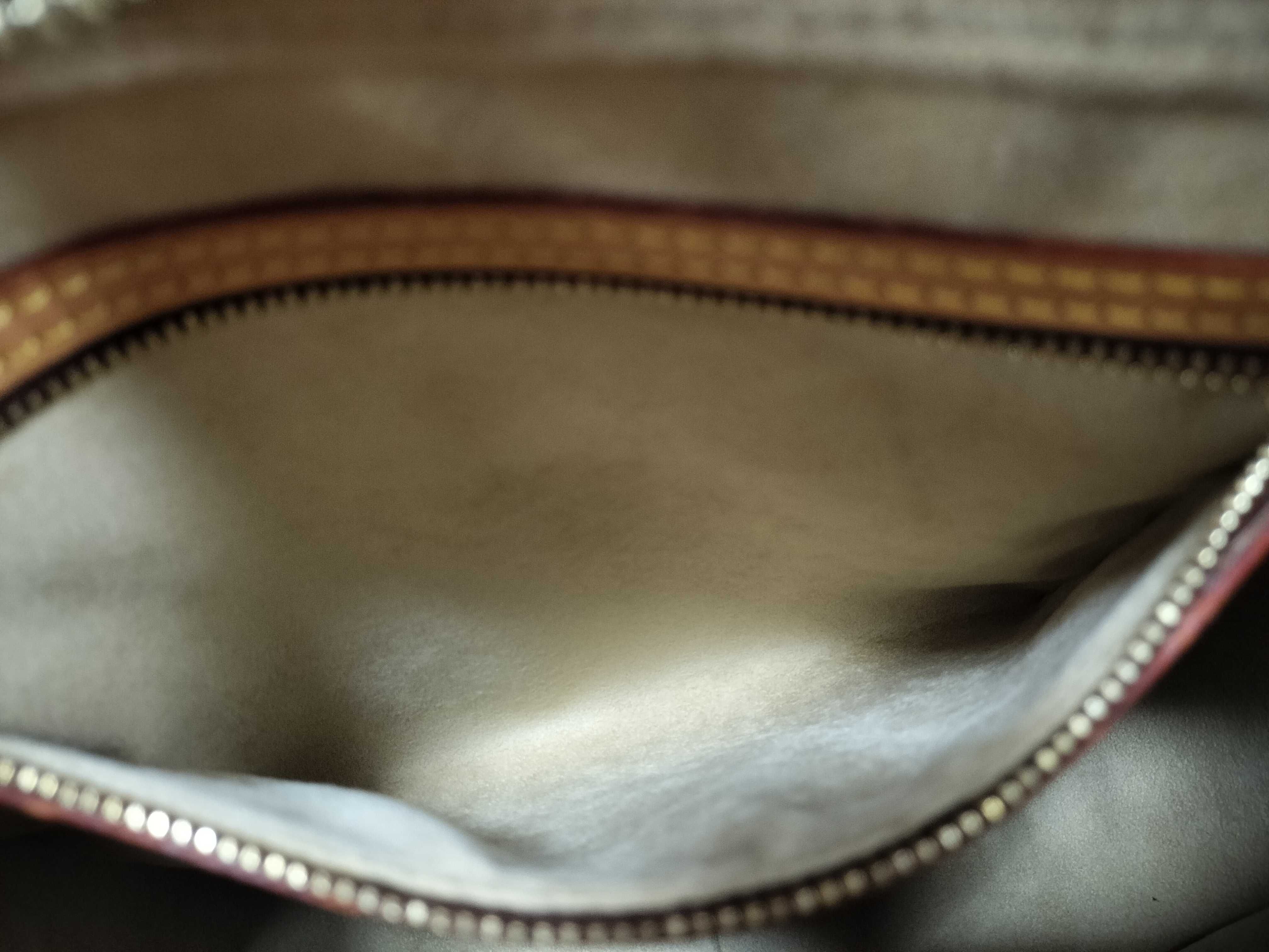 Looping MM Handbag — view 11