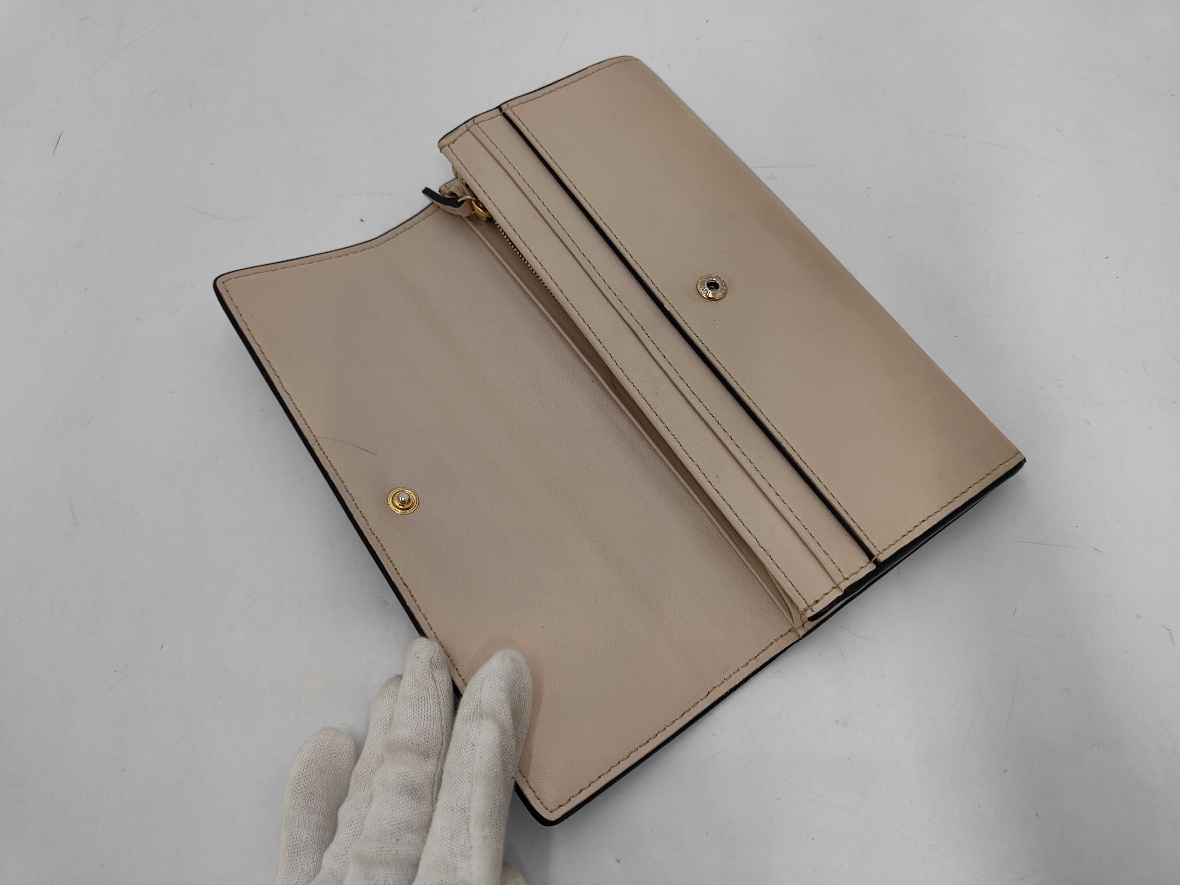 Long Wallet Leather Ivory Wallet — view 5