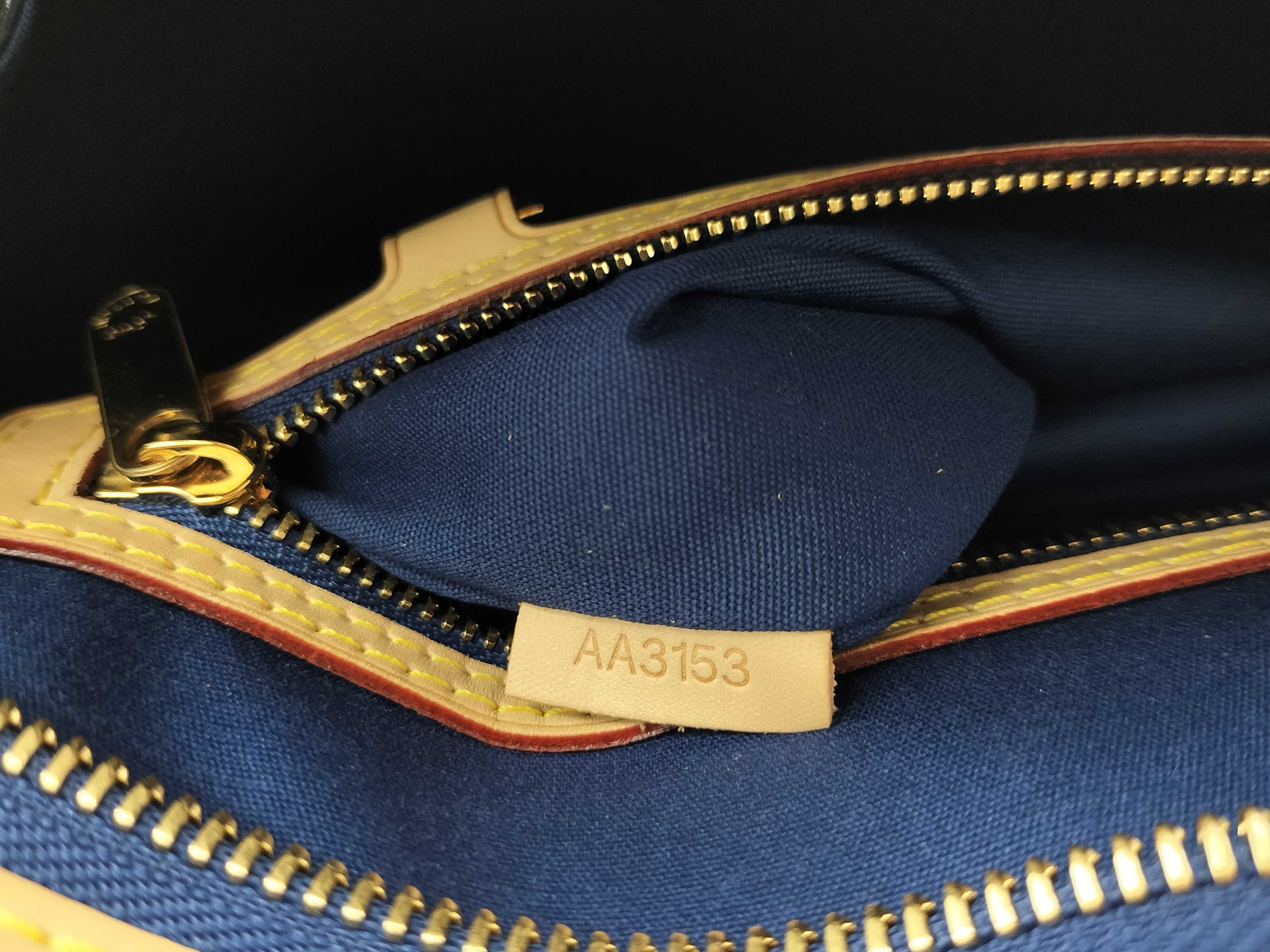 Vernis Vuitton Vernis Blair MM M90054 AA3153 Blue Handbag — view 14