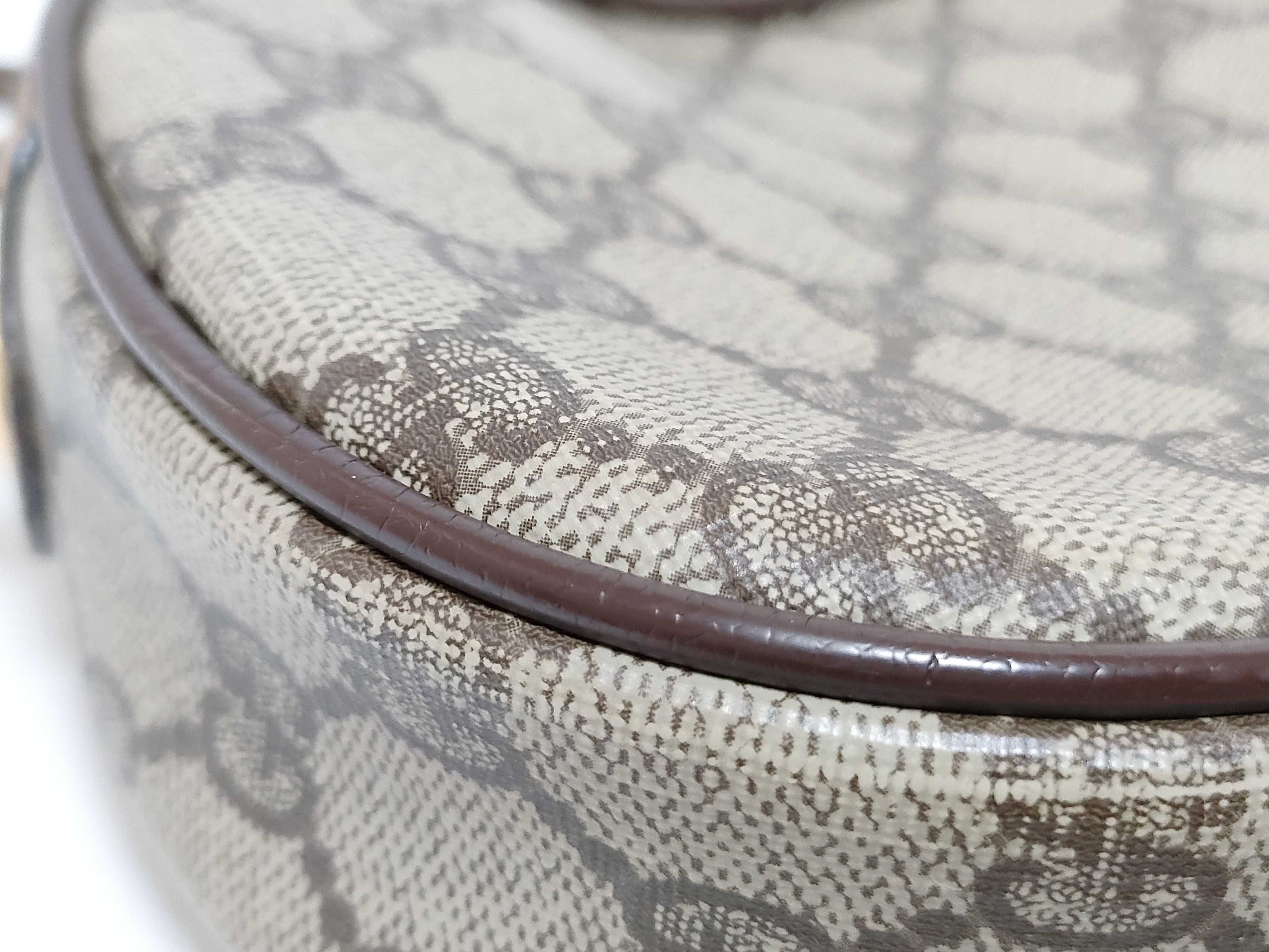 GG Supreme Old Gucci Shoulder Bag — view 7
