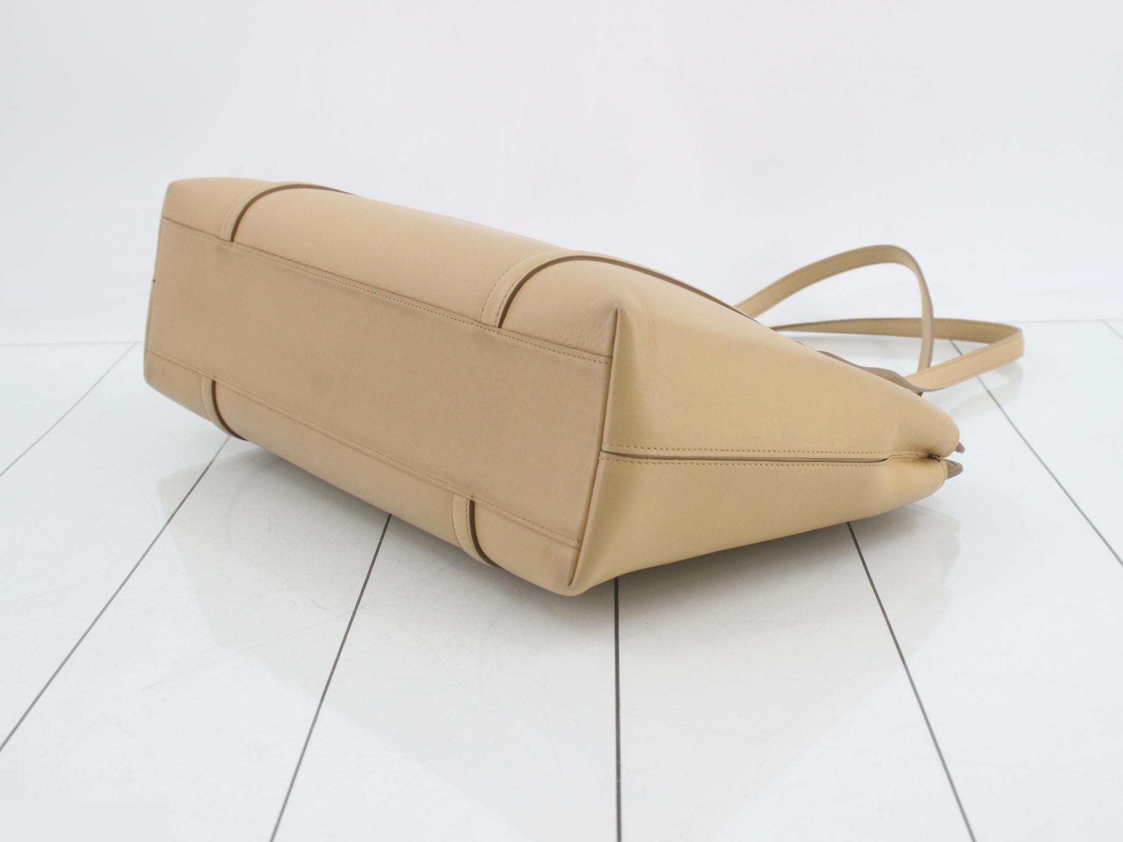 Cabochon Tote Bag — view 6
