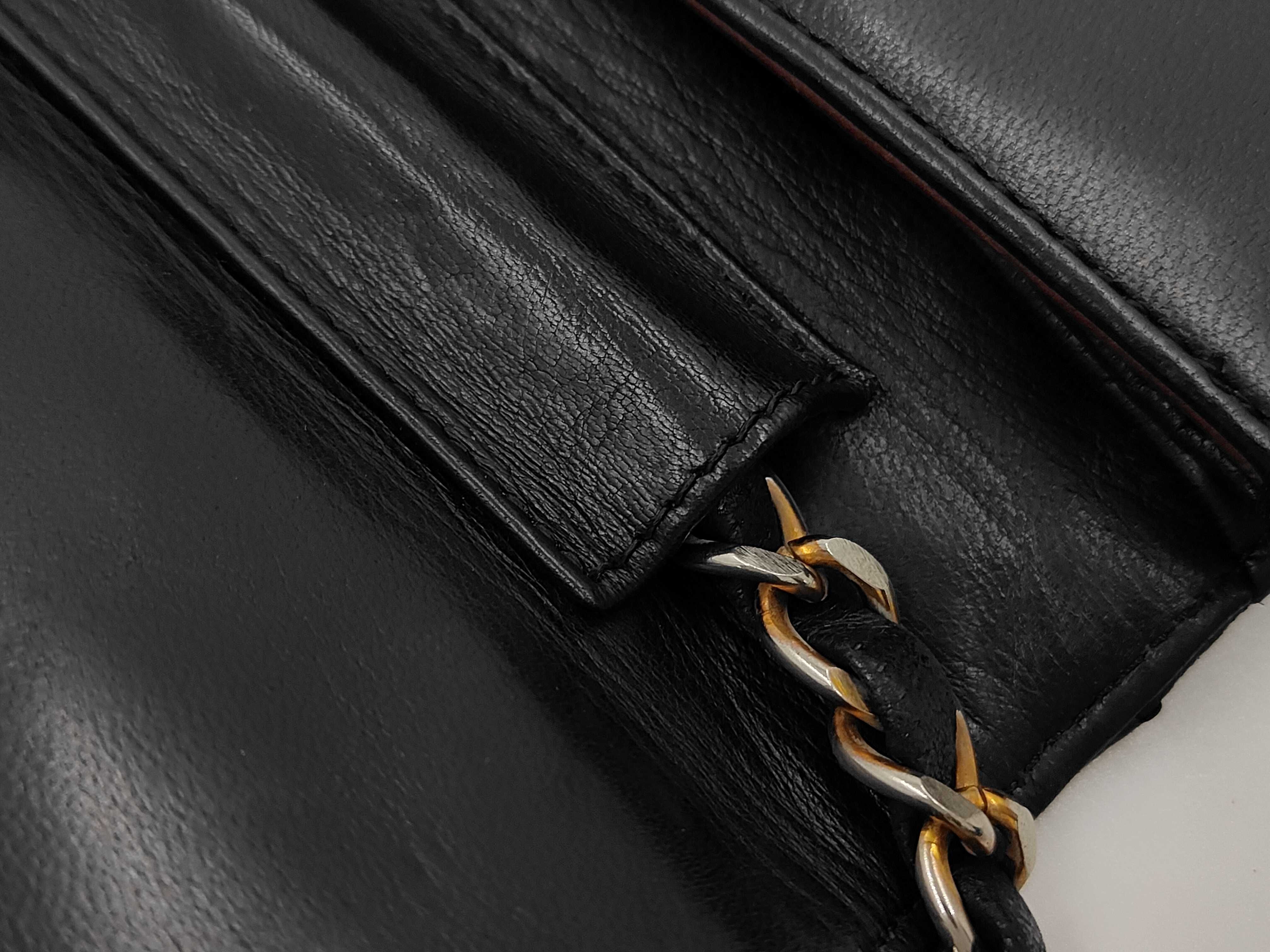 (Chanel) Series 4 Lambskin Matelassé Chain Shoulder Bag — view 7