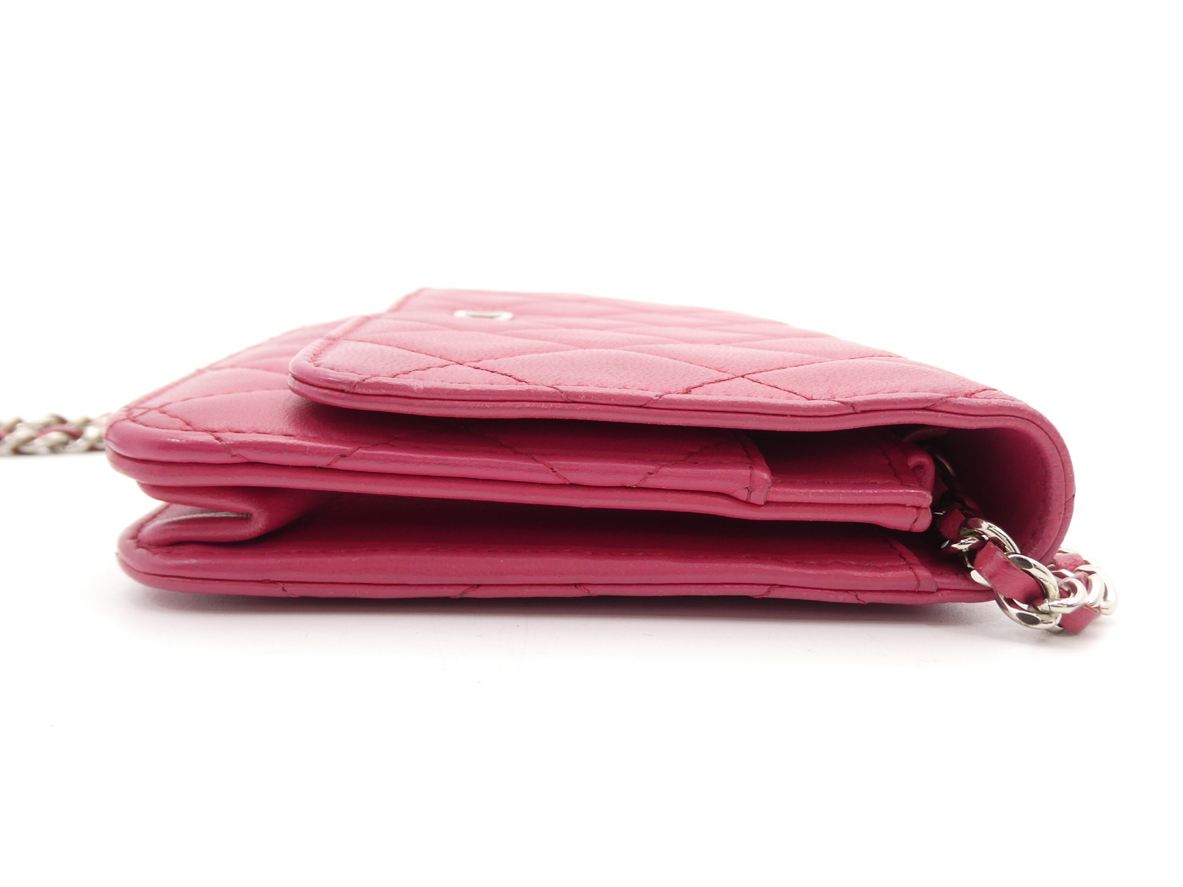 Matelassé Coco Mark Chain Wallet Shoulder Bag — view 4