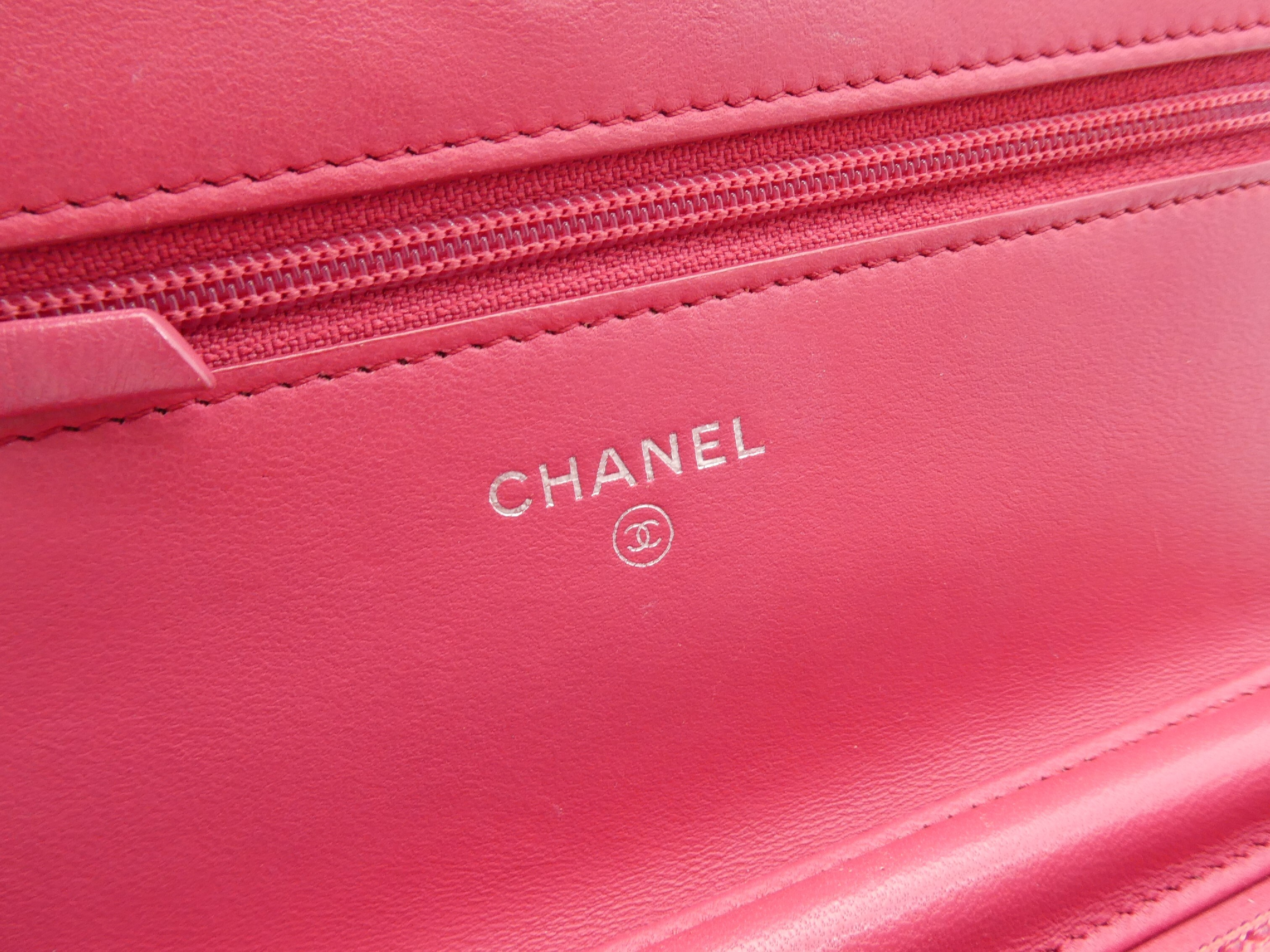 Matelassé Coco Mark Chain Wallet Shoulder Bag — view 9