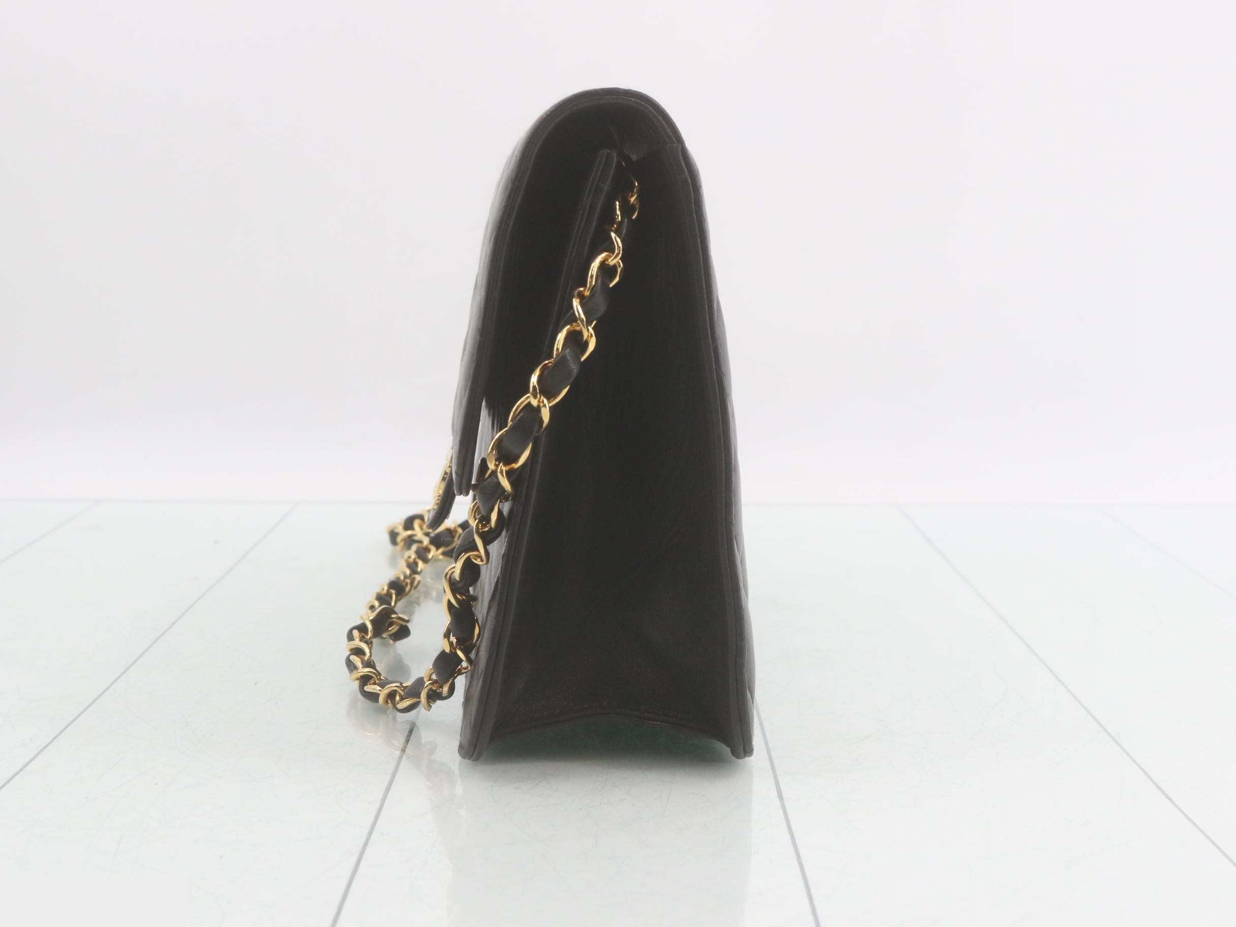 Gold chain flap shoulder bag — view 3