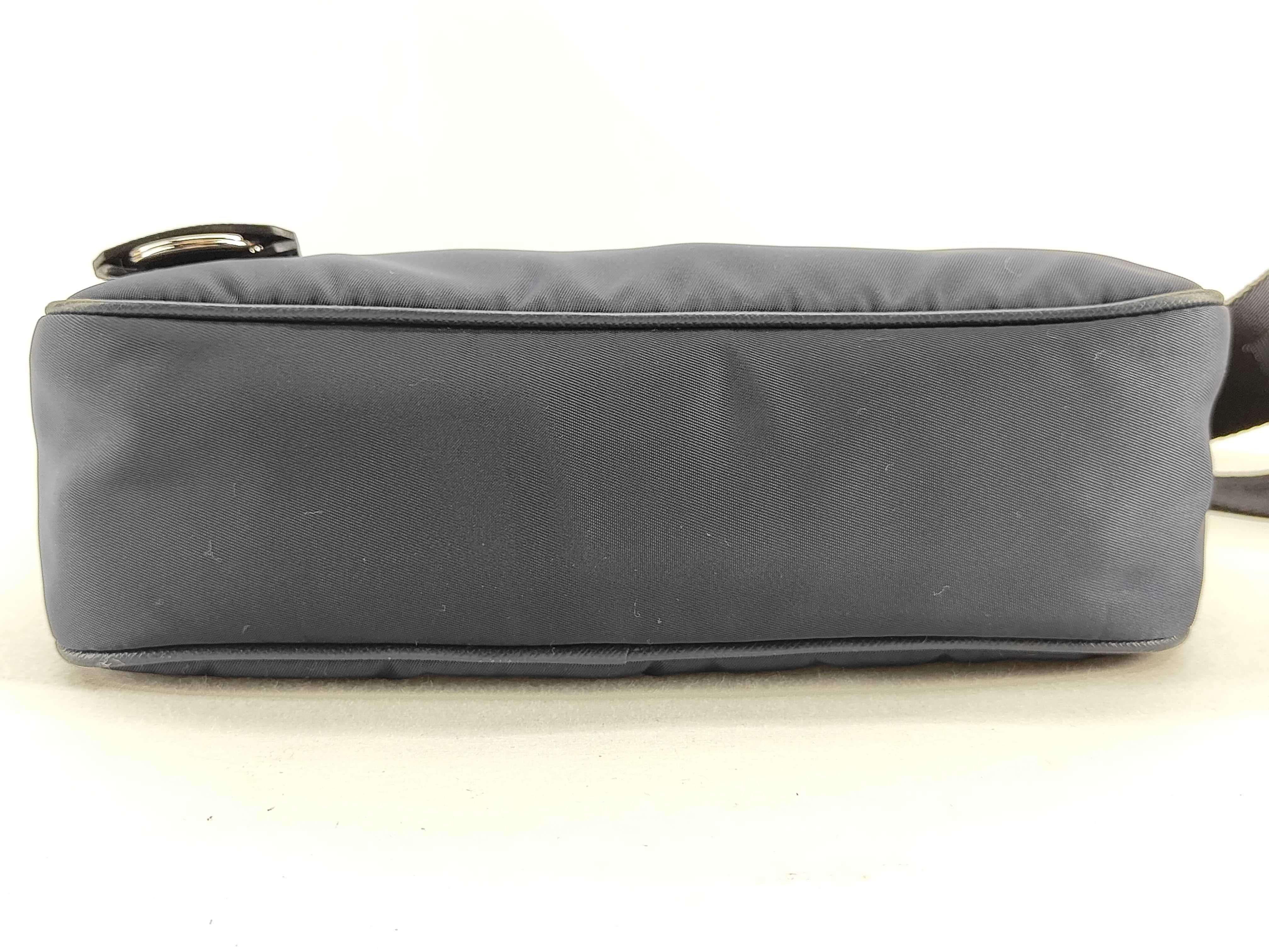 Nylon Prada Re-Edition 2005 Re-Nylon 2-Way Shoulder Bag with Mini Pouch, Navy, Silver Hardware Shoulder Bag — view 11