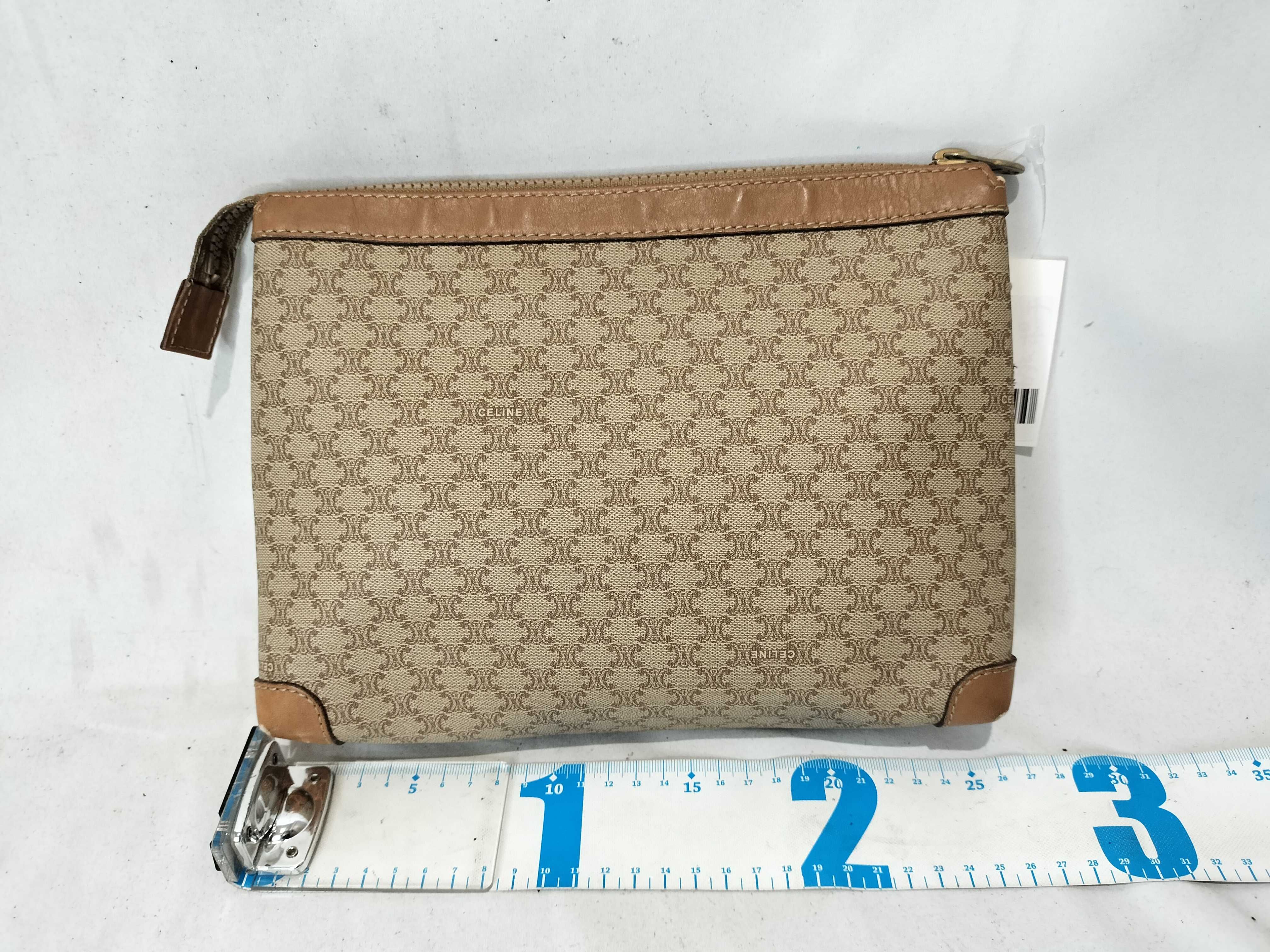 pouch — view 3