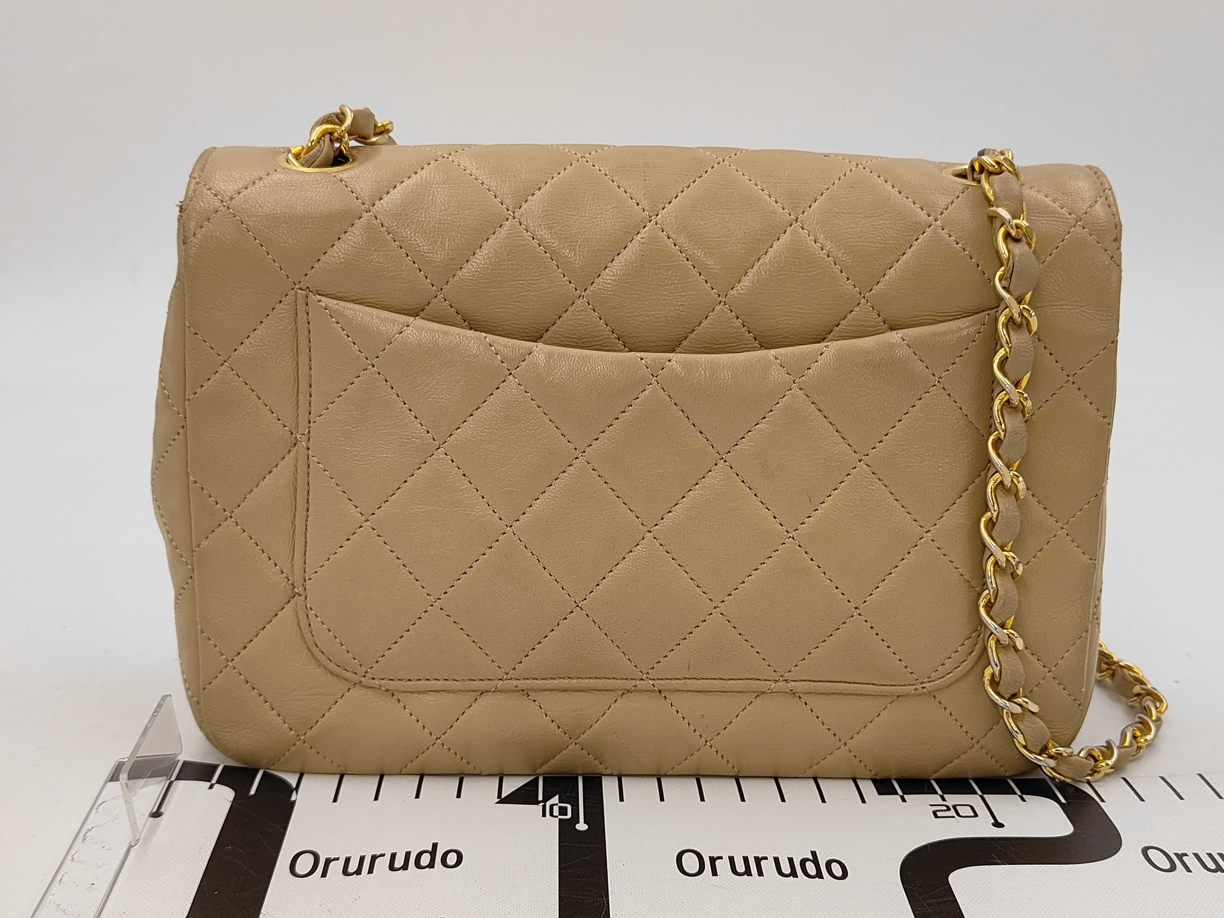 Single Chain Shoulder Bag, Beige, 22cm, Serial Number 03 Series — view 2
