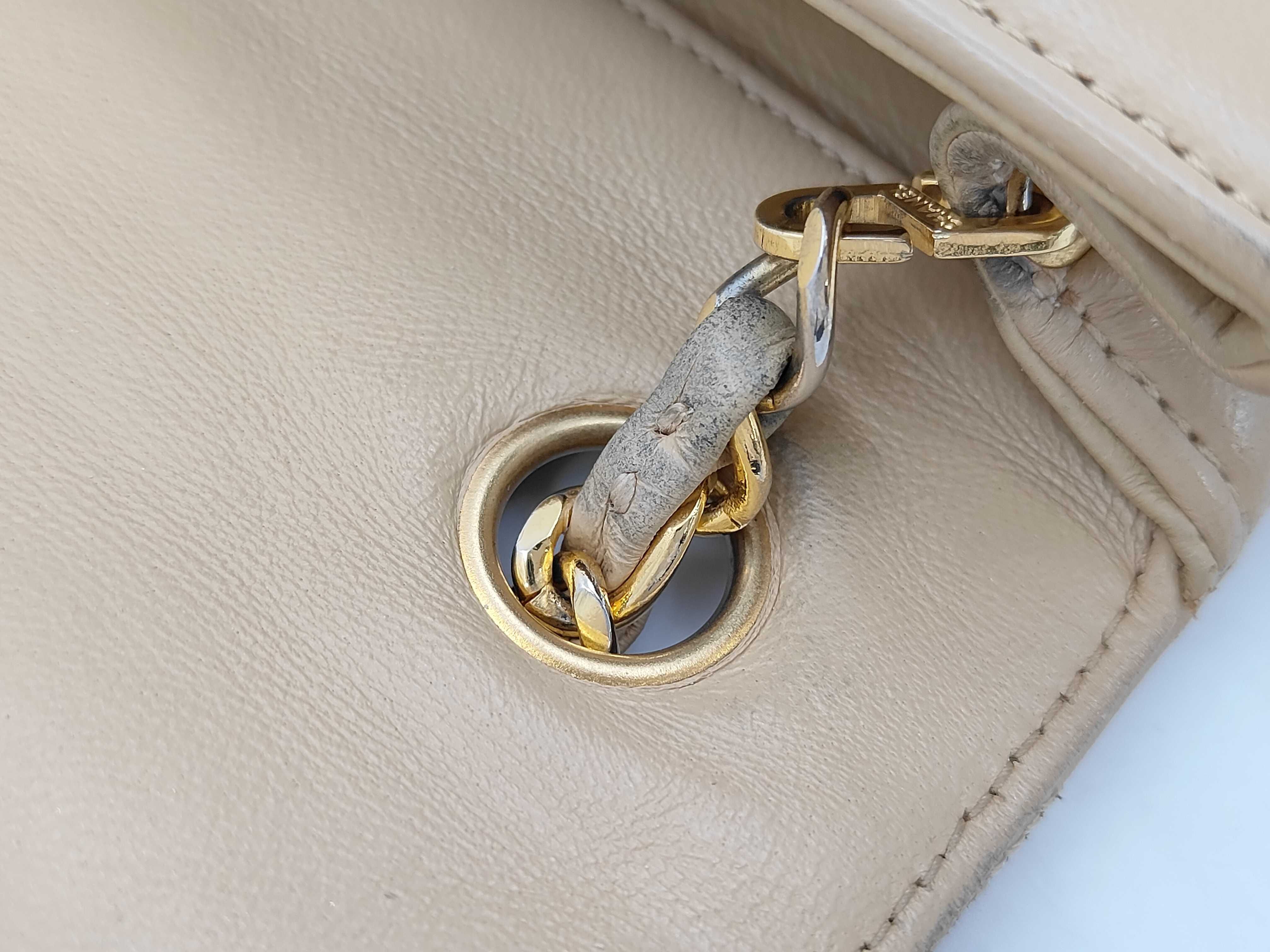 Single Chain Shoulder Bag, Beige, 22cm, Serial Number 03 Series — view 7