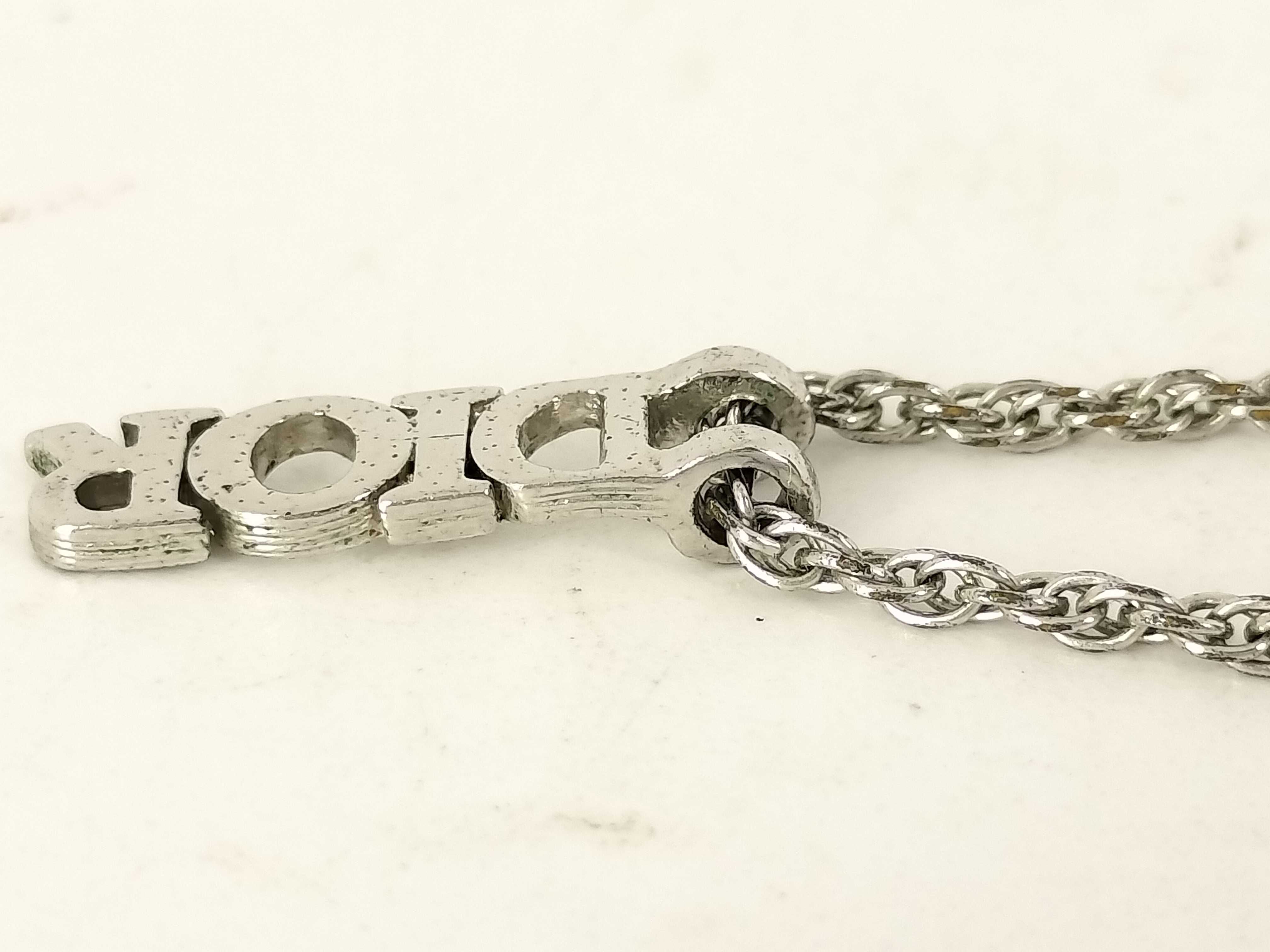 necklace — view 3