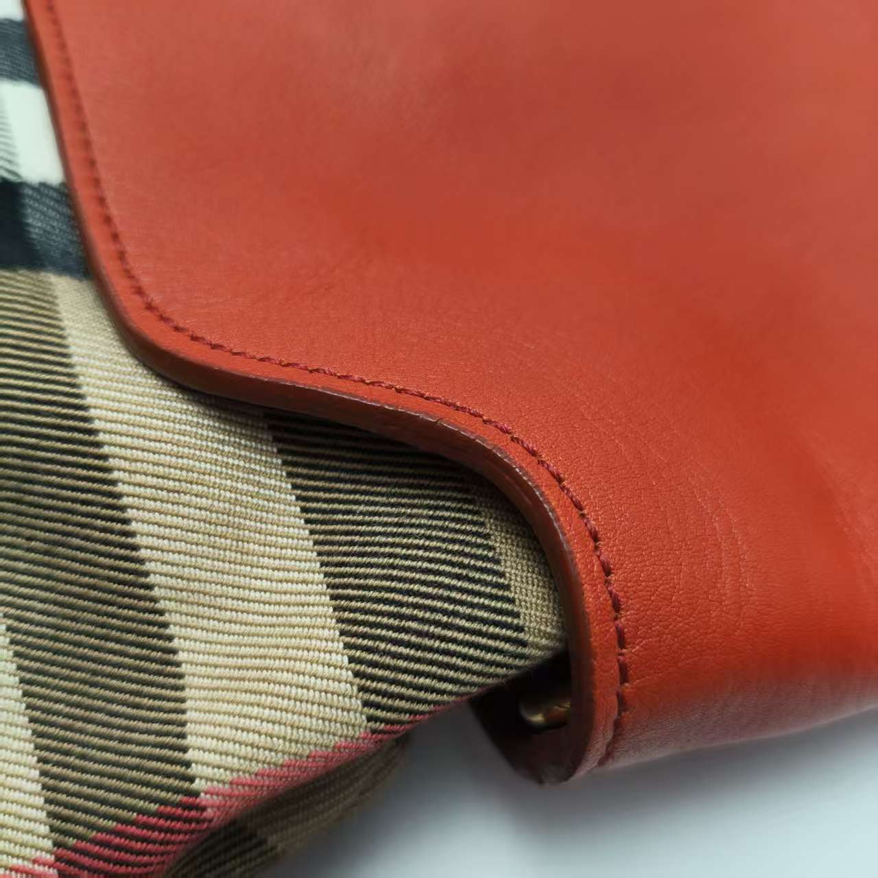 【*Shipped from: China*】BURBERRY Leather Handbag — view 15