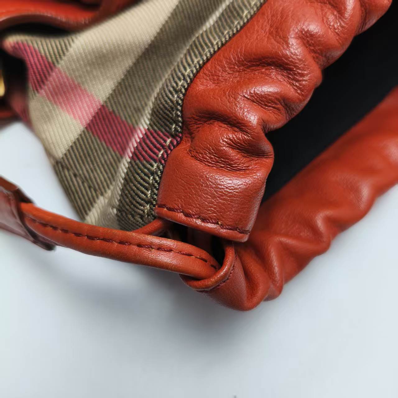 【*Shipped from: China*】BURBERRY Leather Handbag — view 9