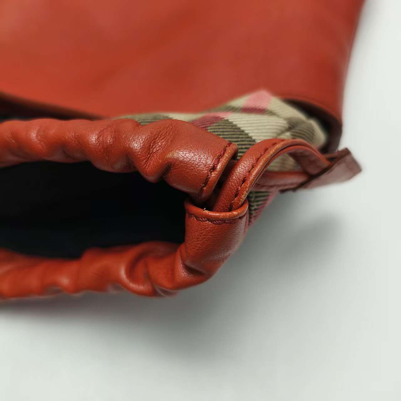 【*Shipped from: China*】BURBERRY Leather Handbag — view 10