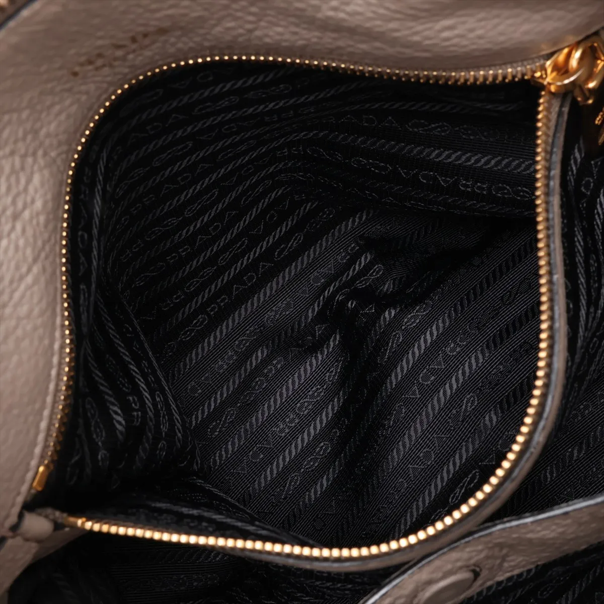 Vitello Daino 1BA157 Leather 2-Way Handbag, Gray — view 11