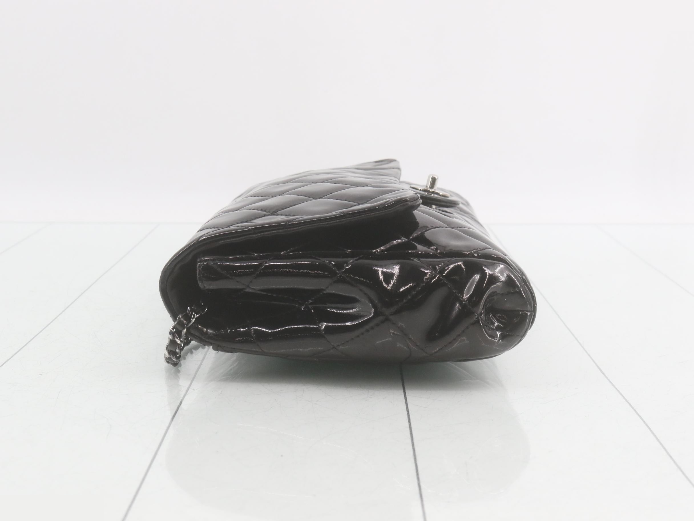Matelassé Enamel Chain One-Shoulder Bag — view 4