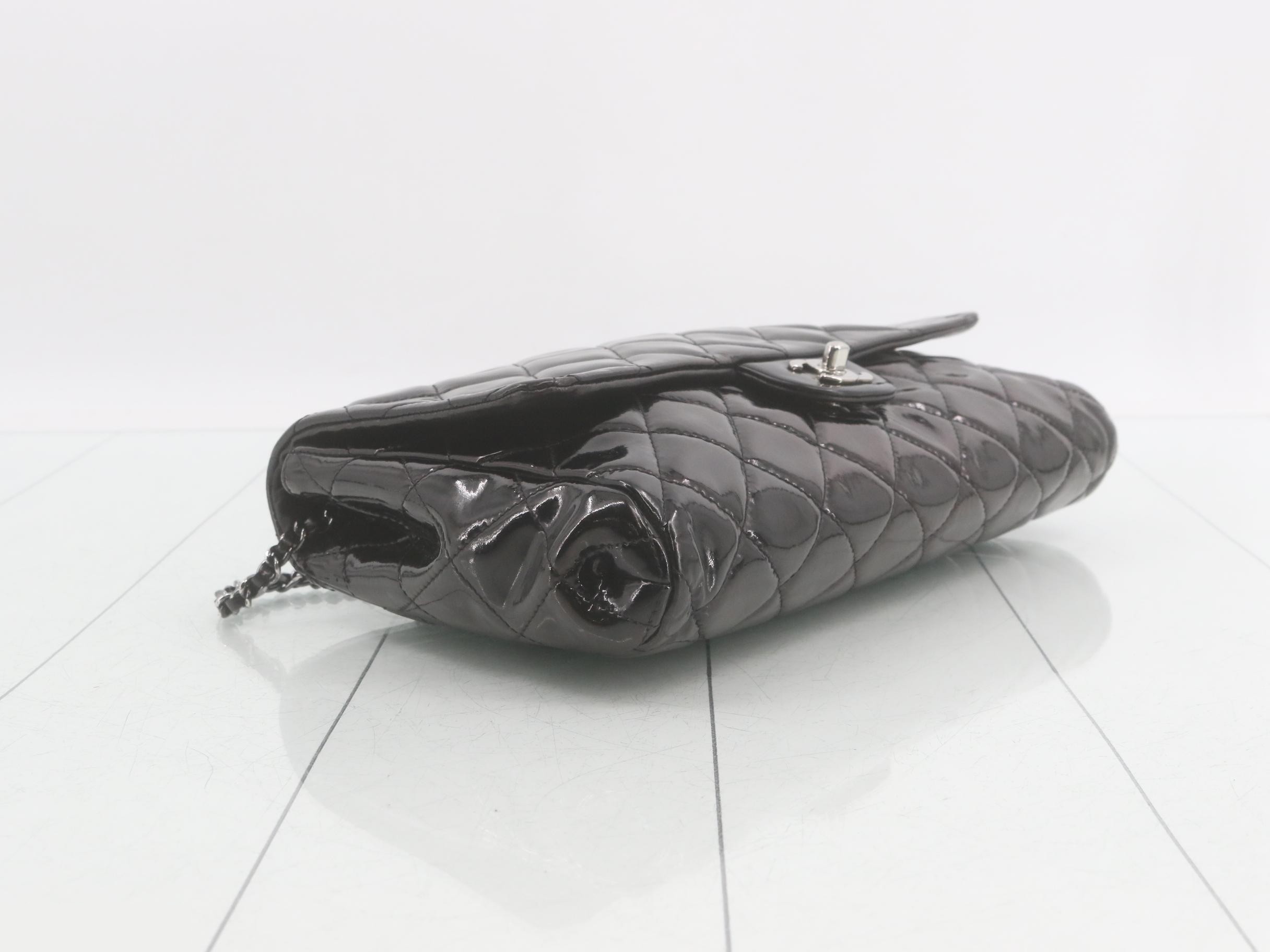 Matelassé Enamel Chain One-Shoulder Bag — view 5