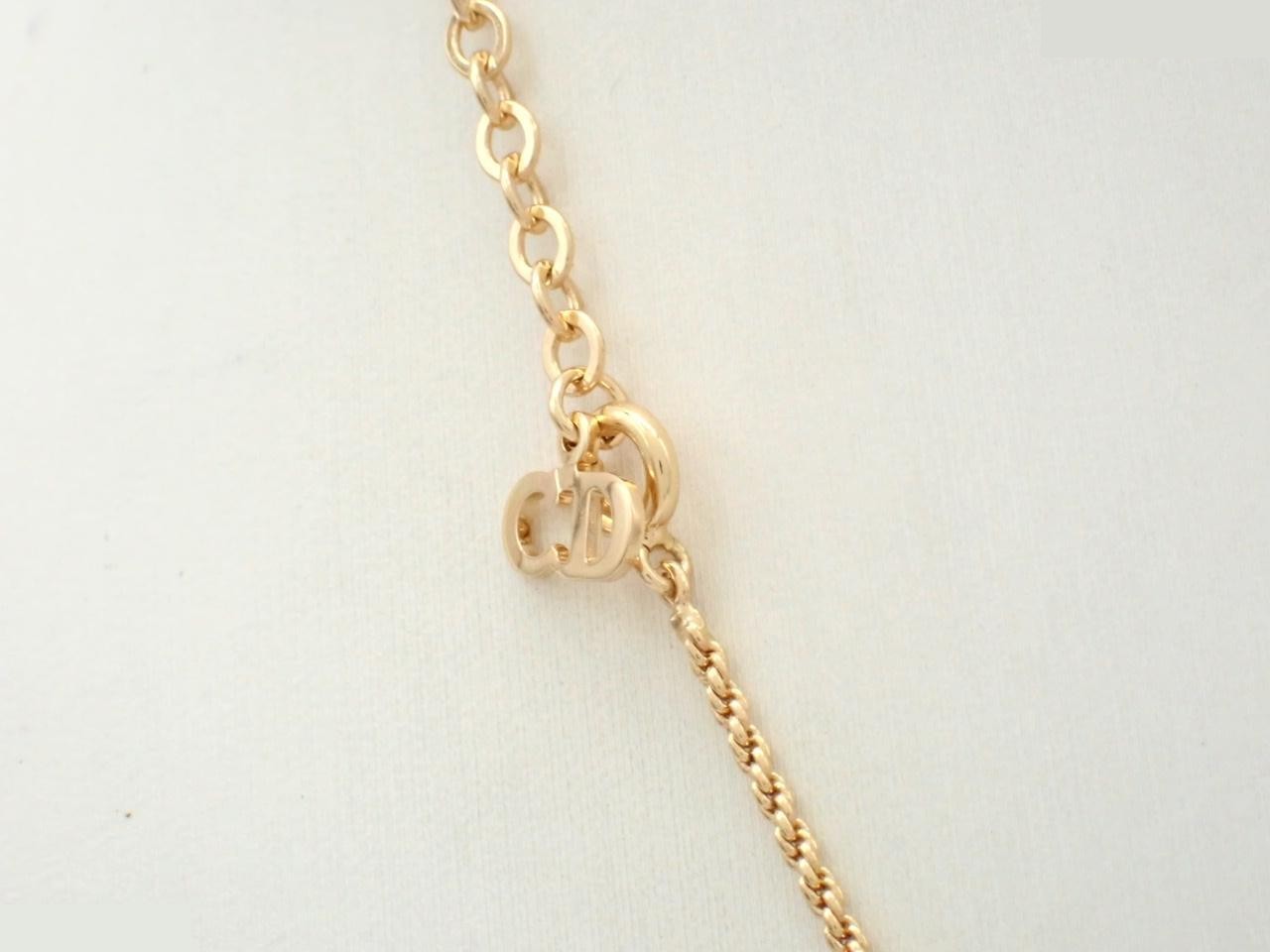 Gold necklace, chain approximately 42cm — view 2