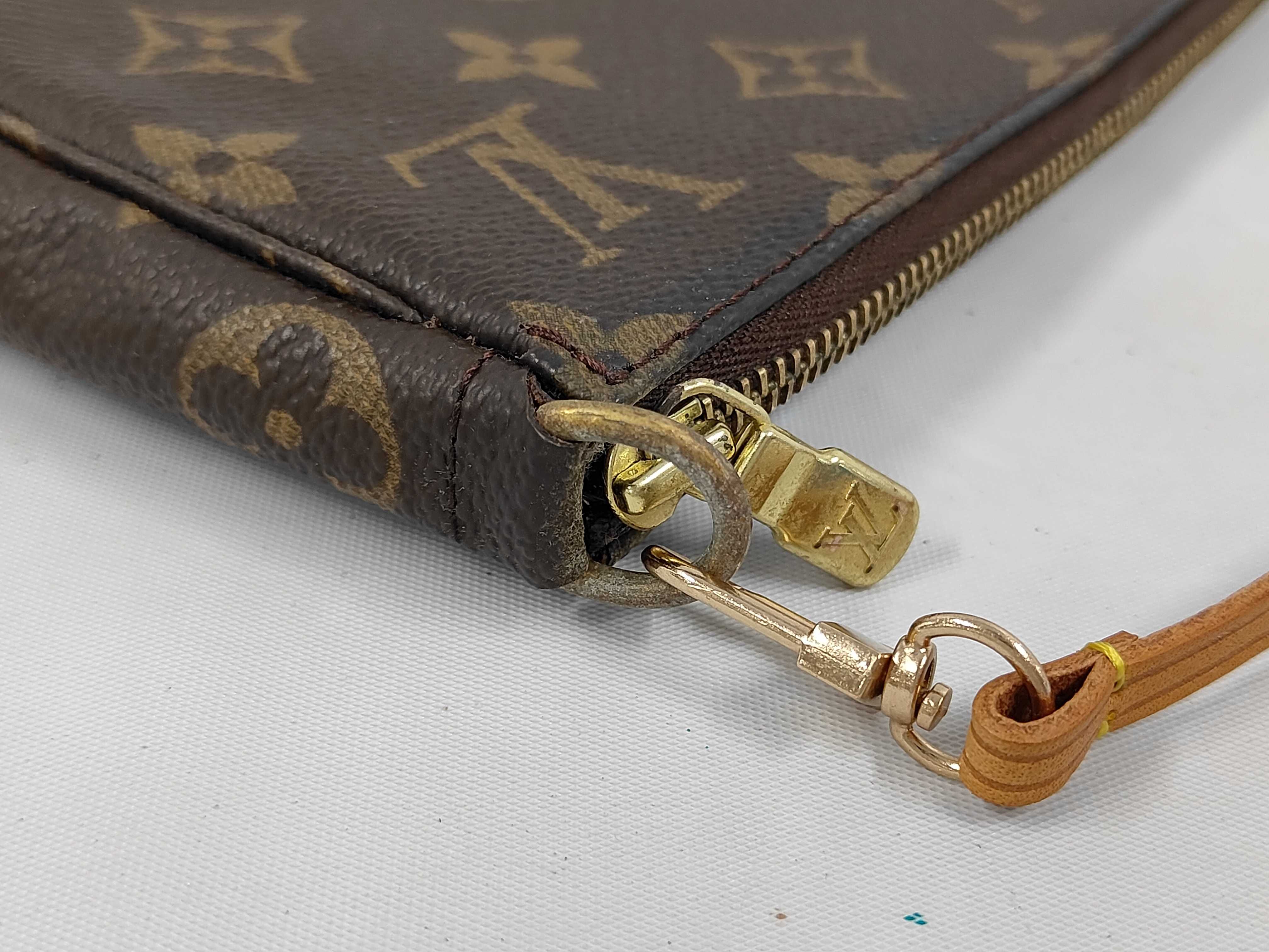 Monogram Accessoires VI0011 Handbag — view 7