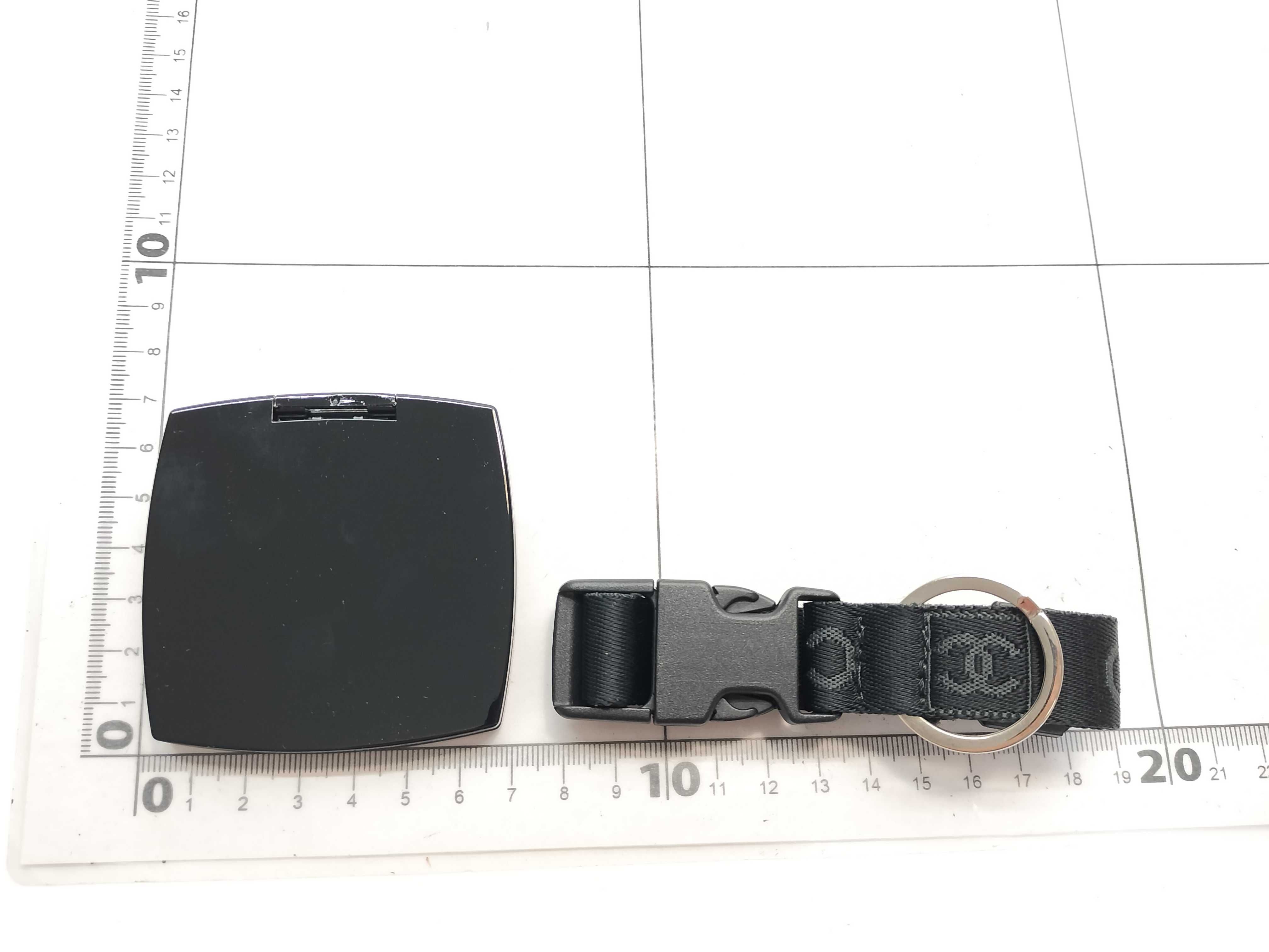 Compass Keyring and other accessories — view 2