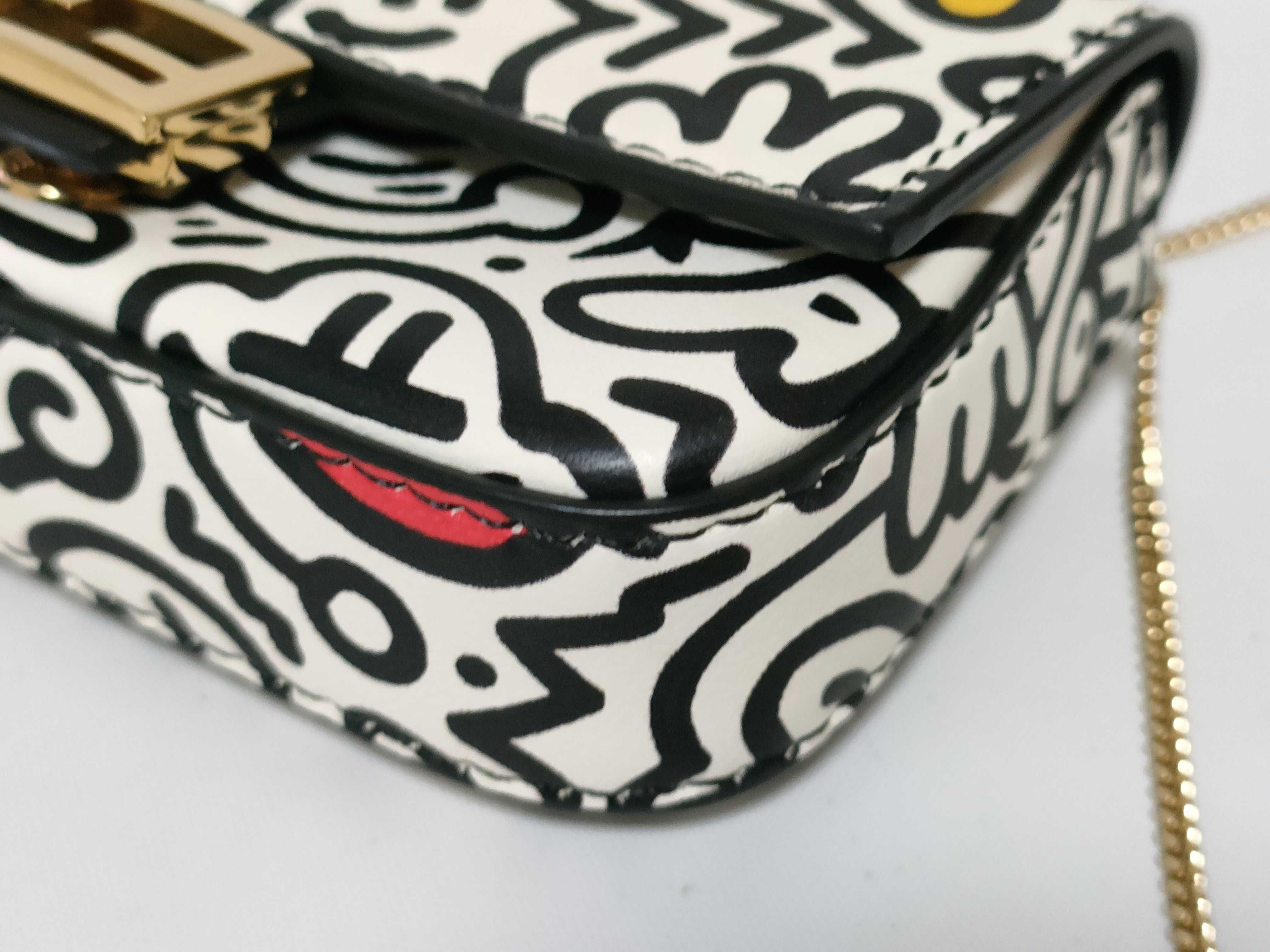 Chain Shoulder Bag — view 6