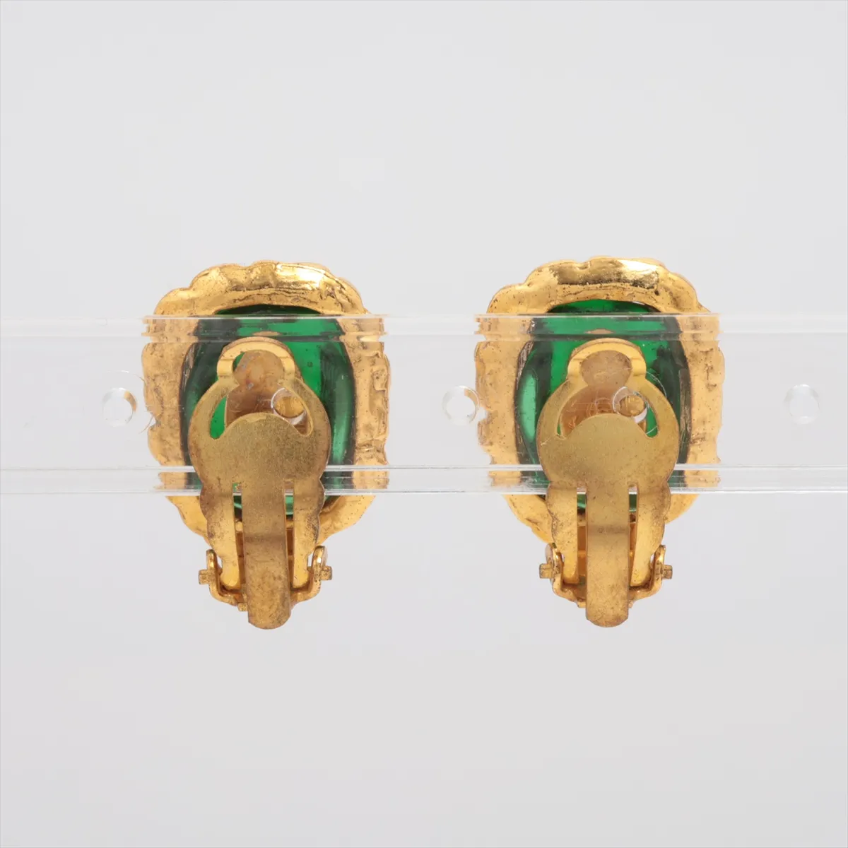 Gripoix 29 Earrings (for both ears) GP x Colored Stone Green x Gold Dents, — view 2