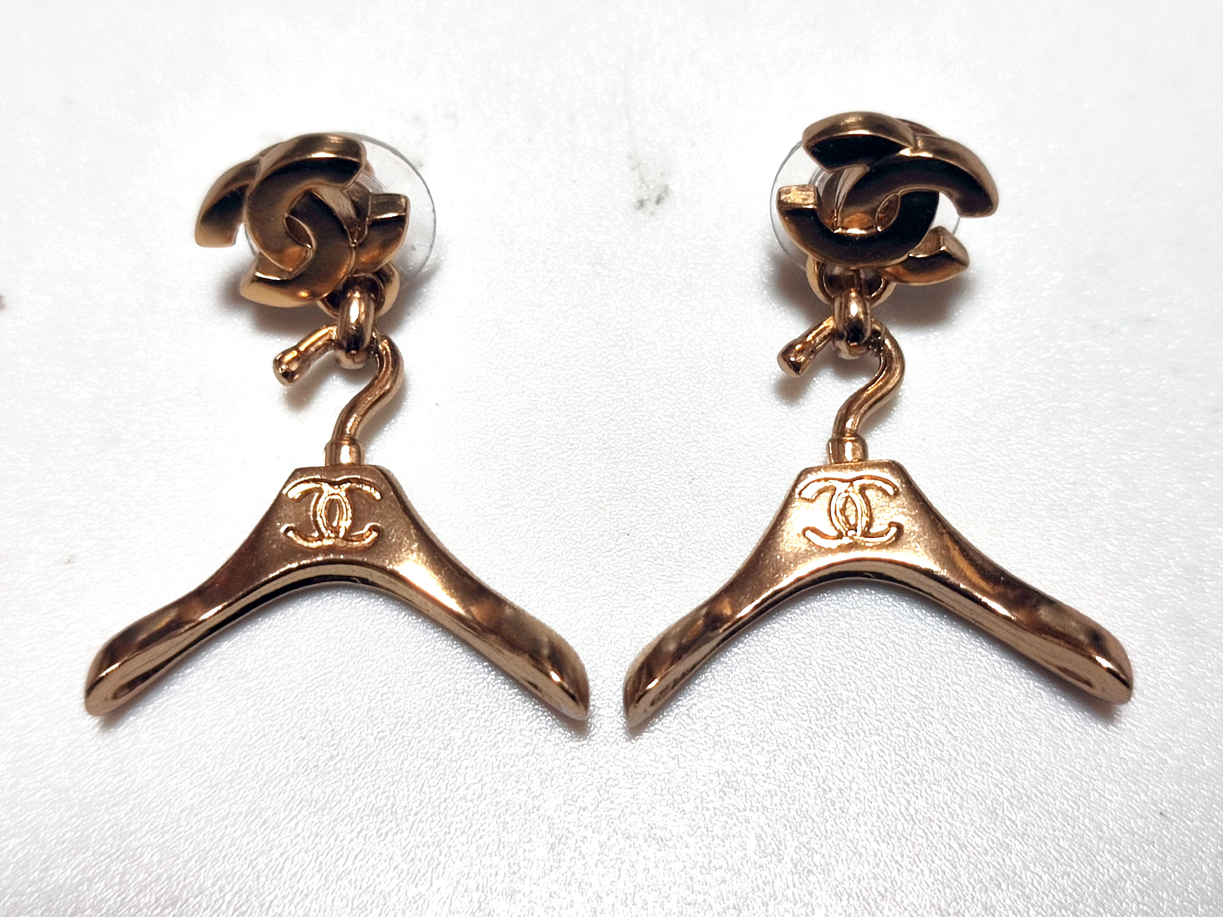 Coco Mark Hanger Swing Earrings 02P Earrings — view 3